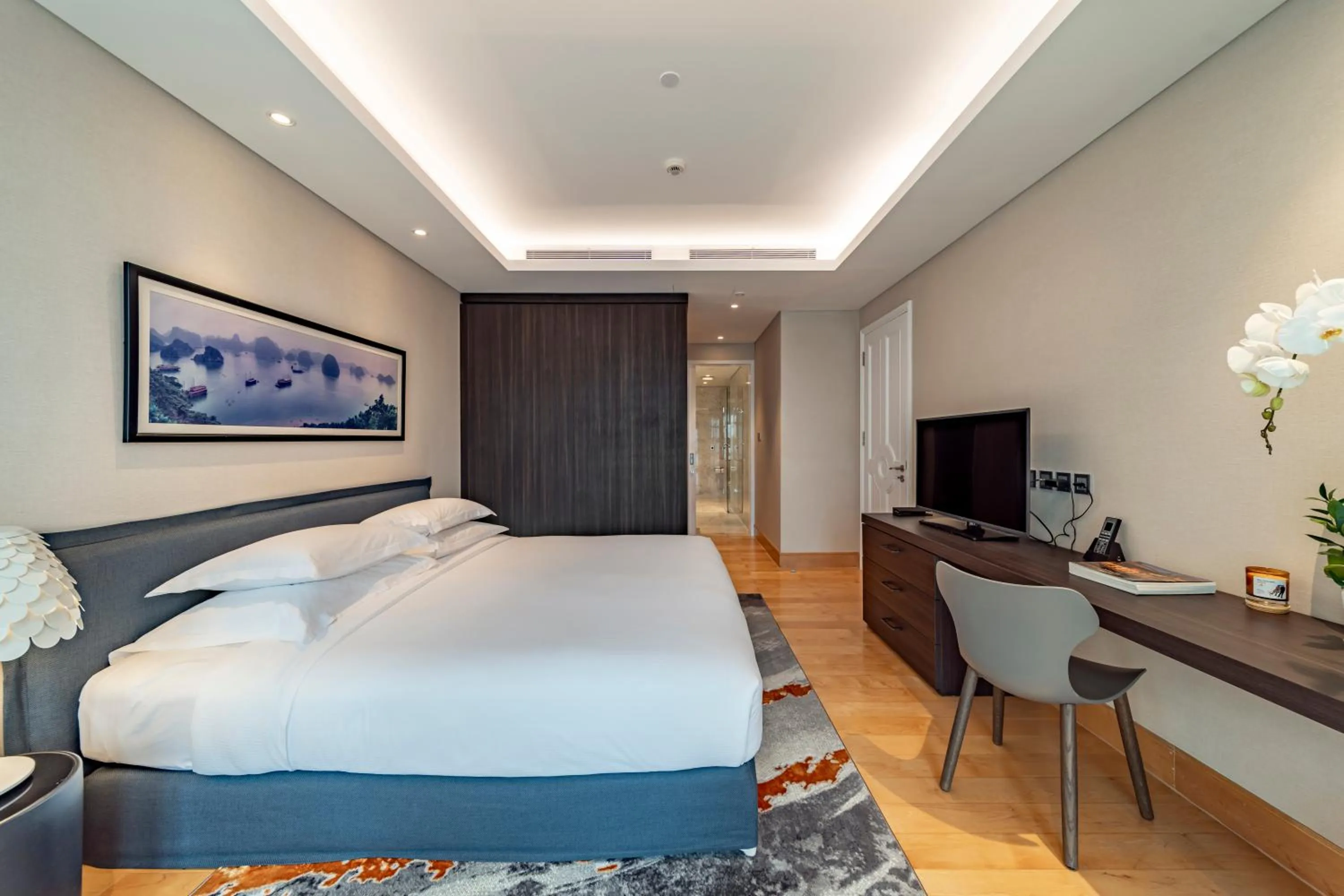 Bed in Sherwood Suites