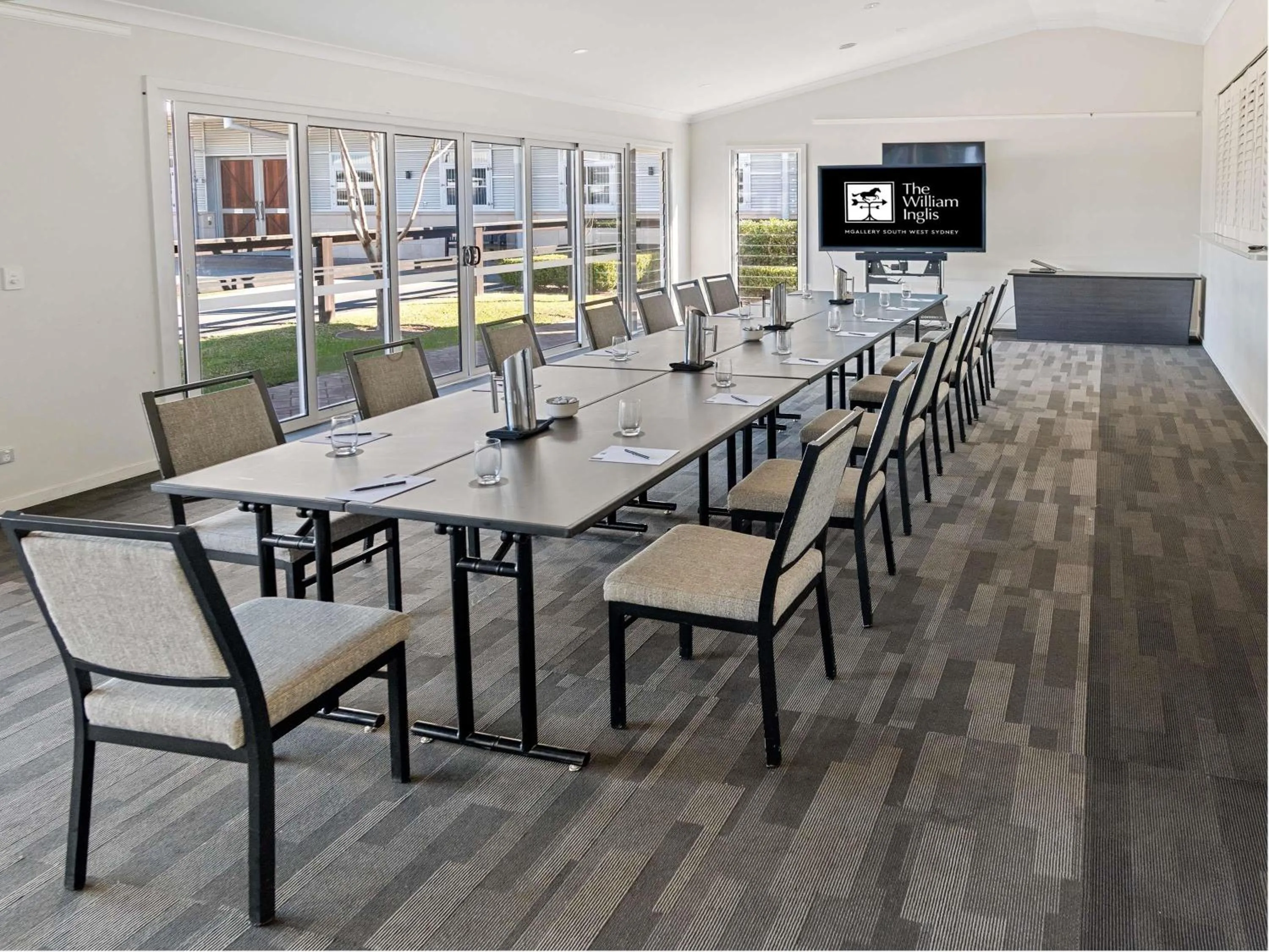 Meeting/conference room in The William Inglis Mgallery