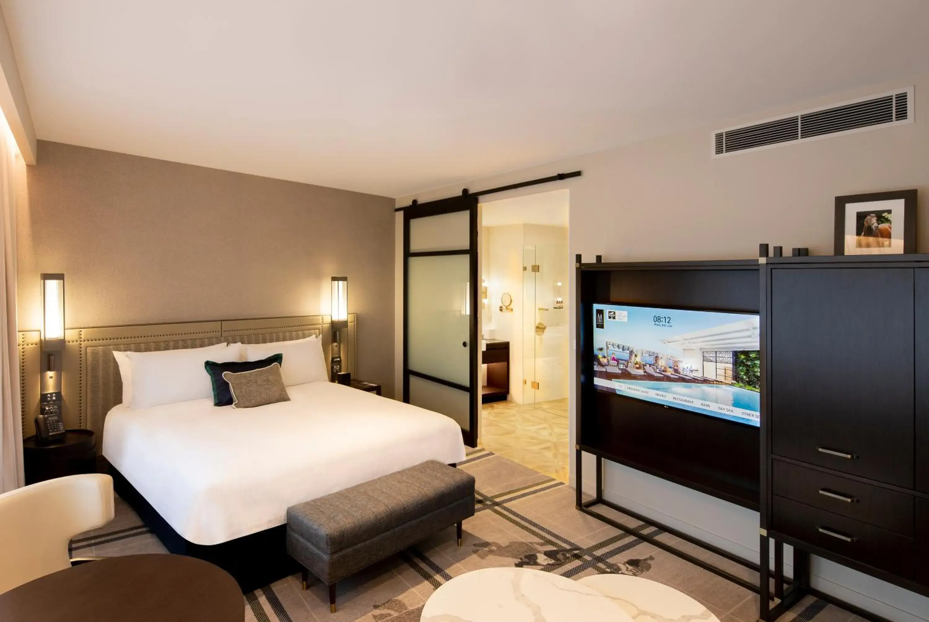 Superior King Suite in The William Inglis Mgallery Superior King Suite in The William Inglis Mgallery