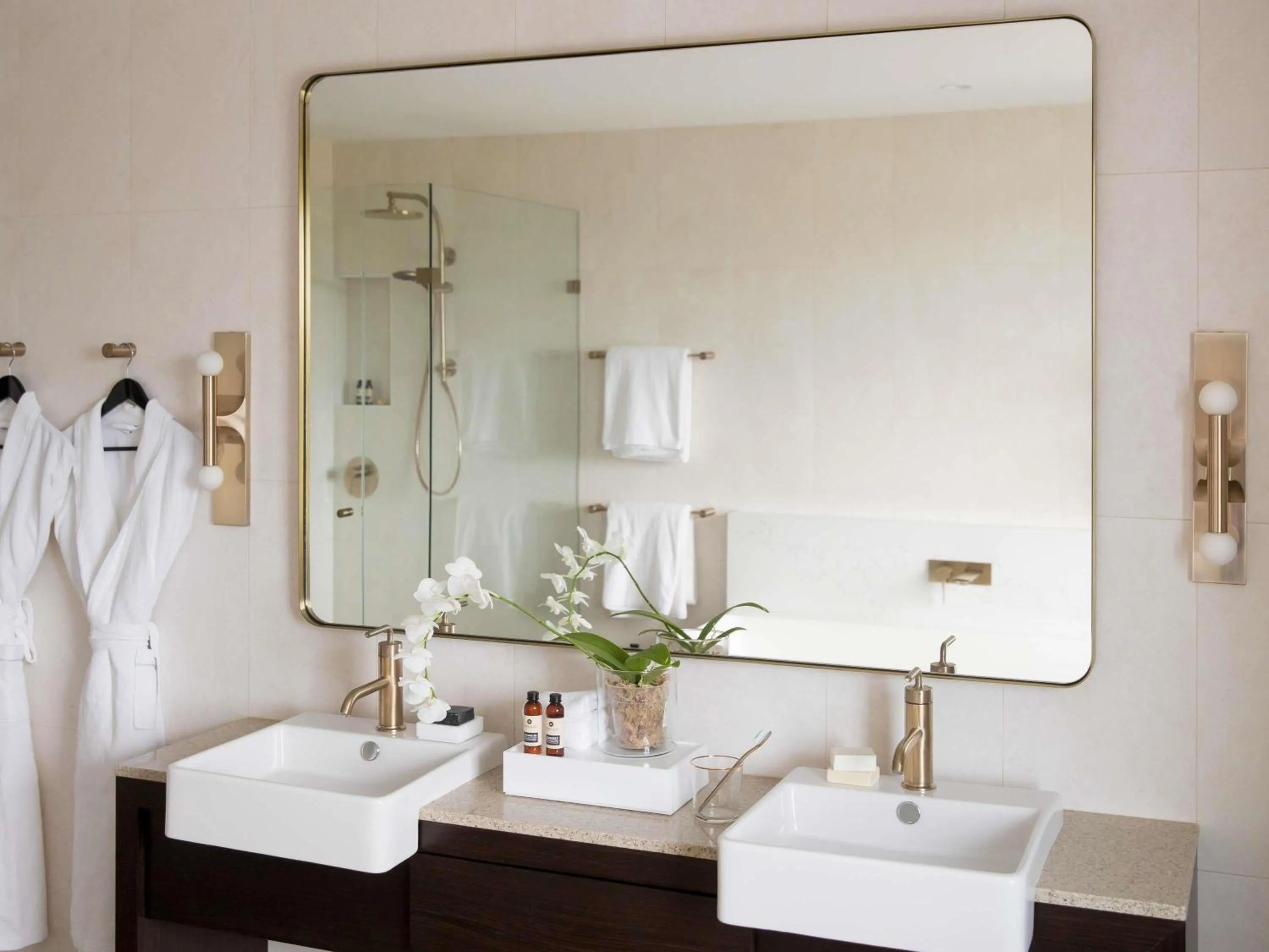 Bedroom in The William Inglis Mgallery