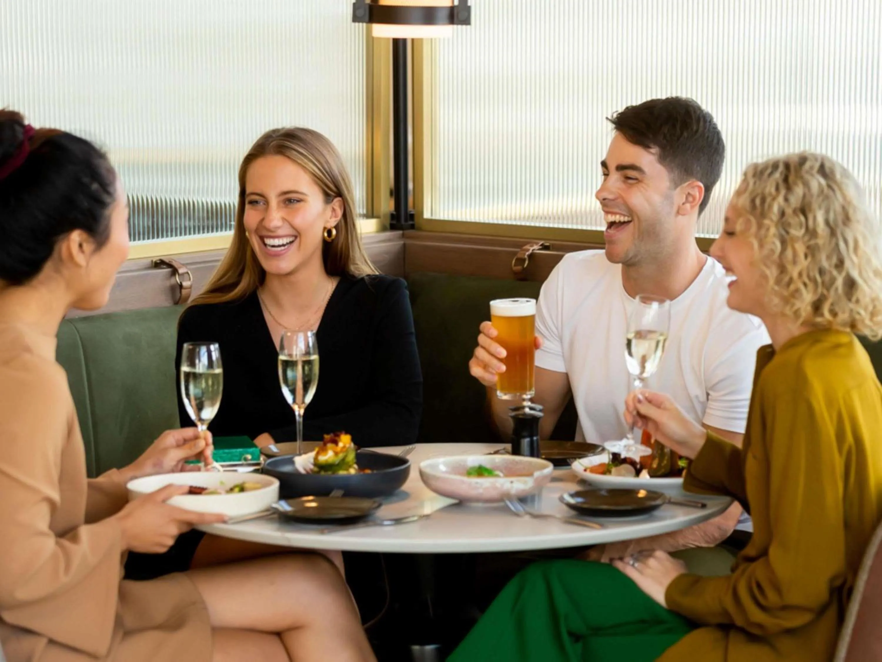 Restaurant/places to eat in The William Inglis Mgallery