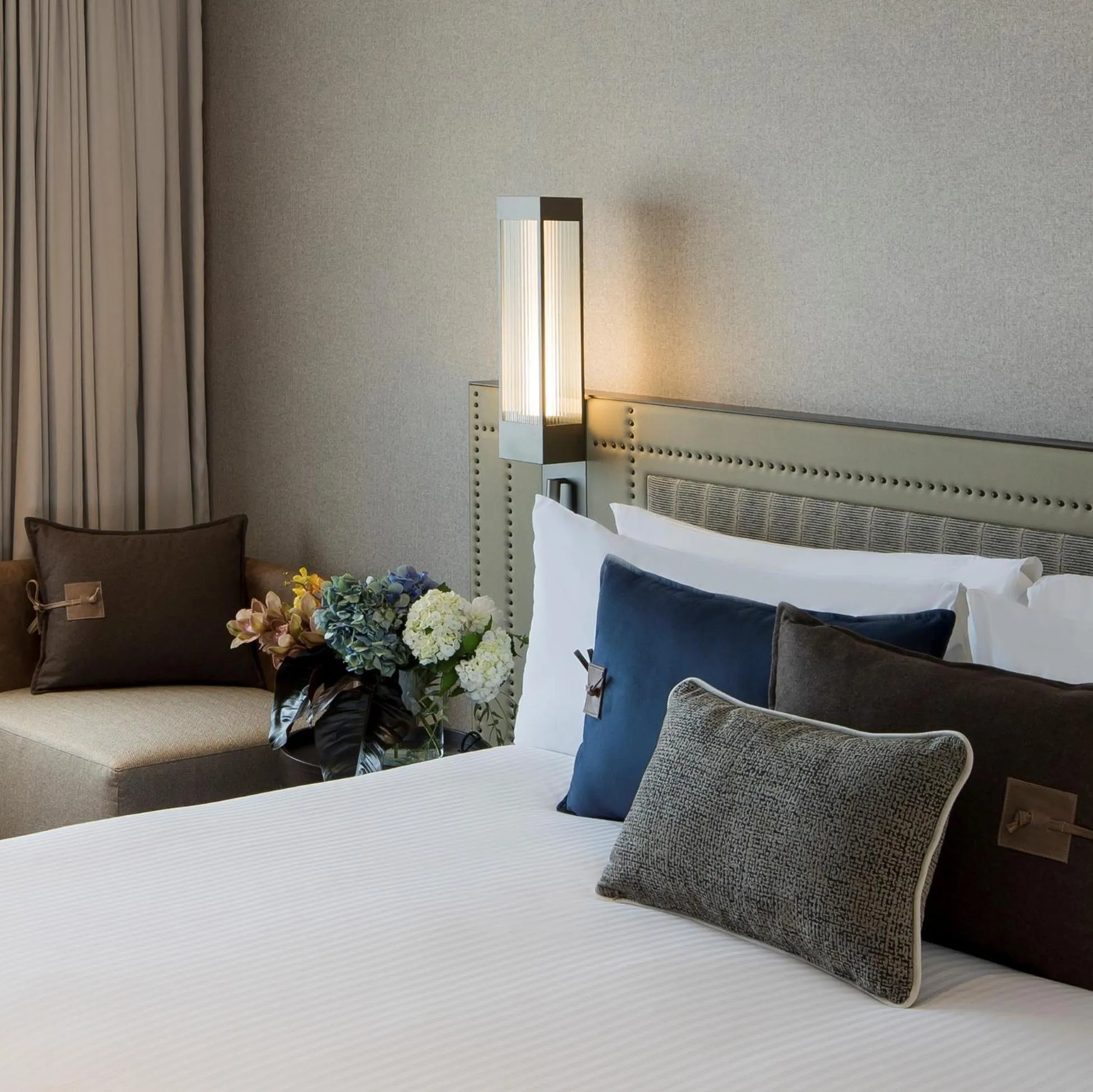 Bed in The William Inglis Mgallery