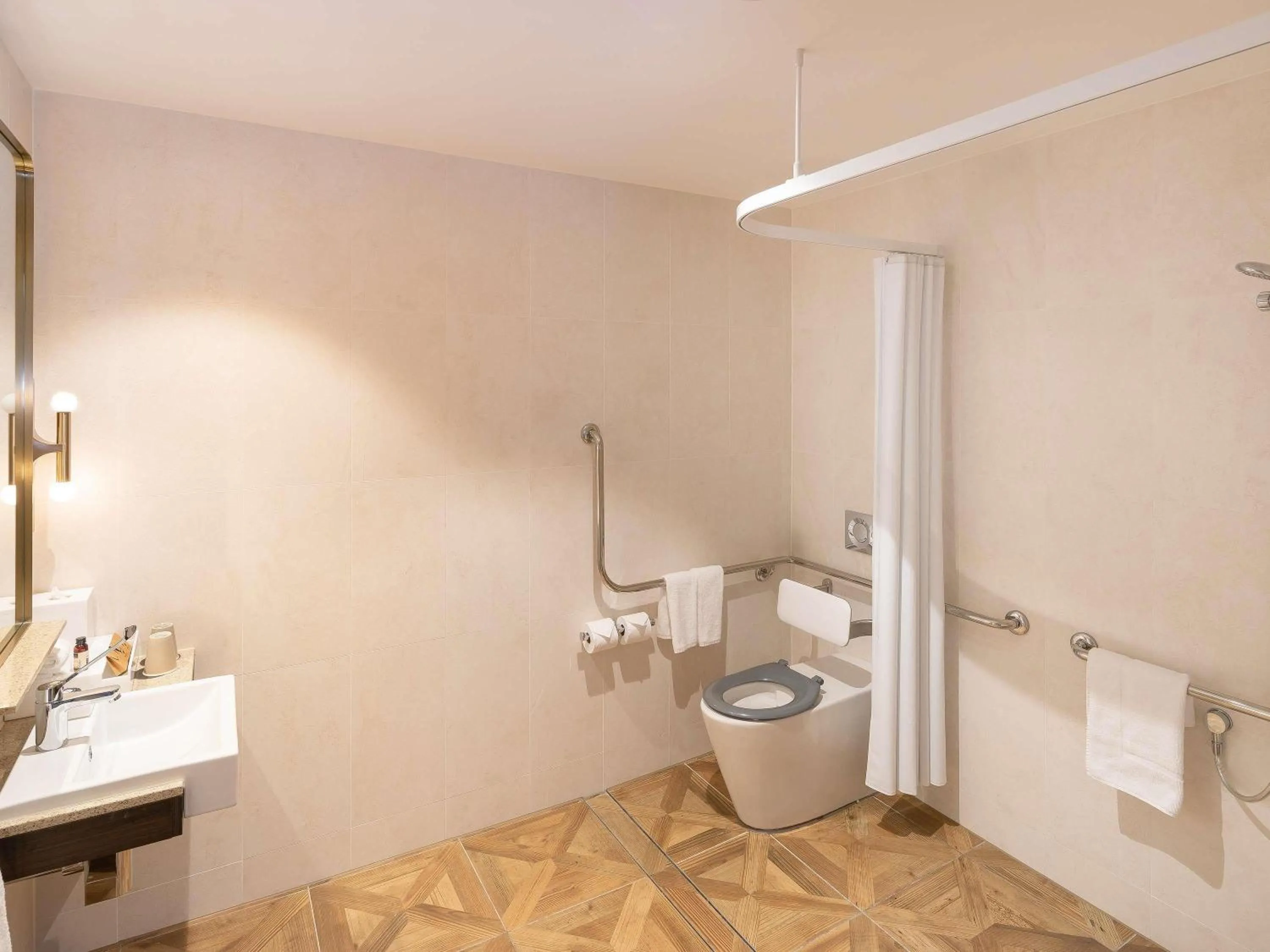 Bedroom in The William Inglis Mgallery