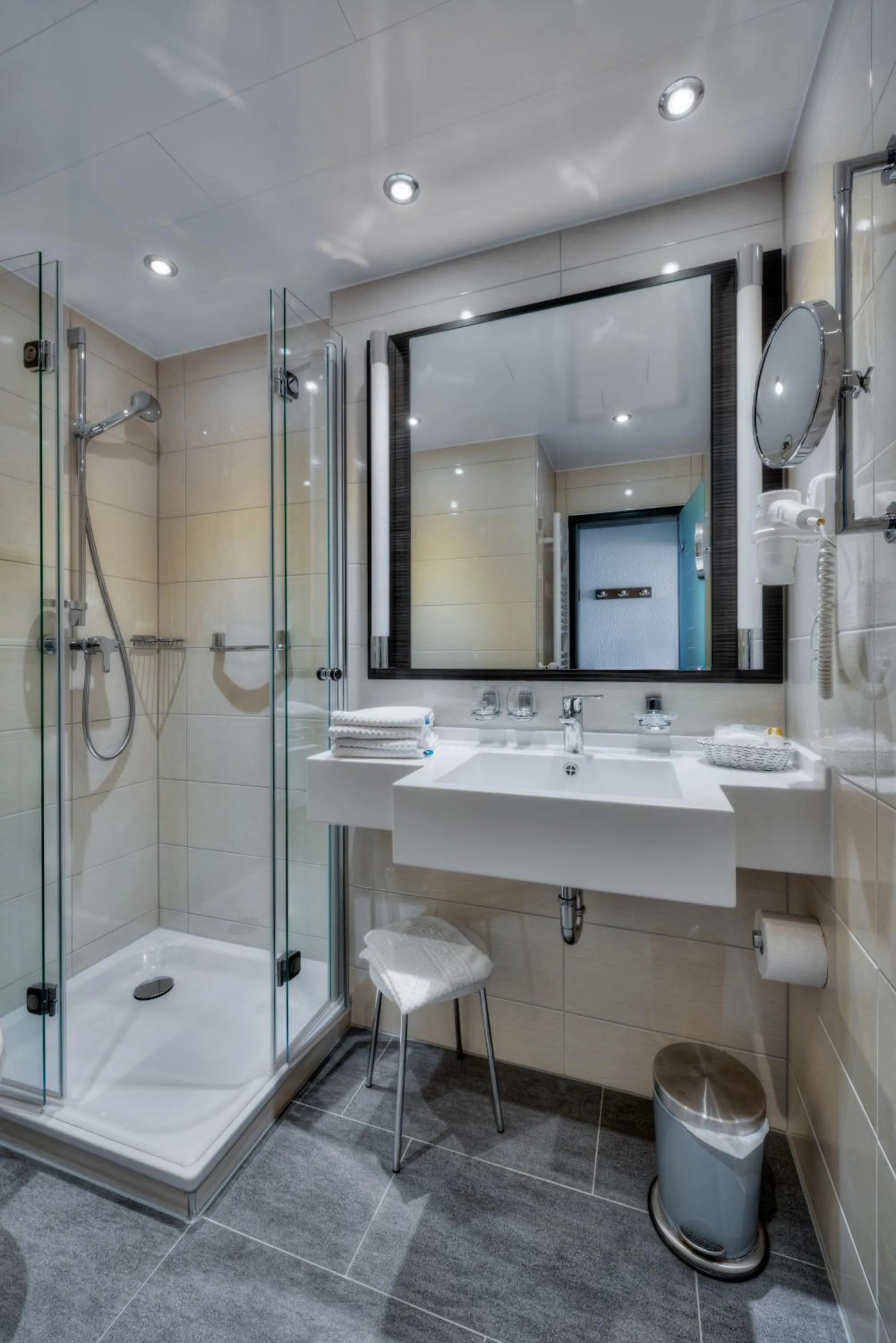 Shower in Waldhotel Sonnenberg