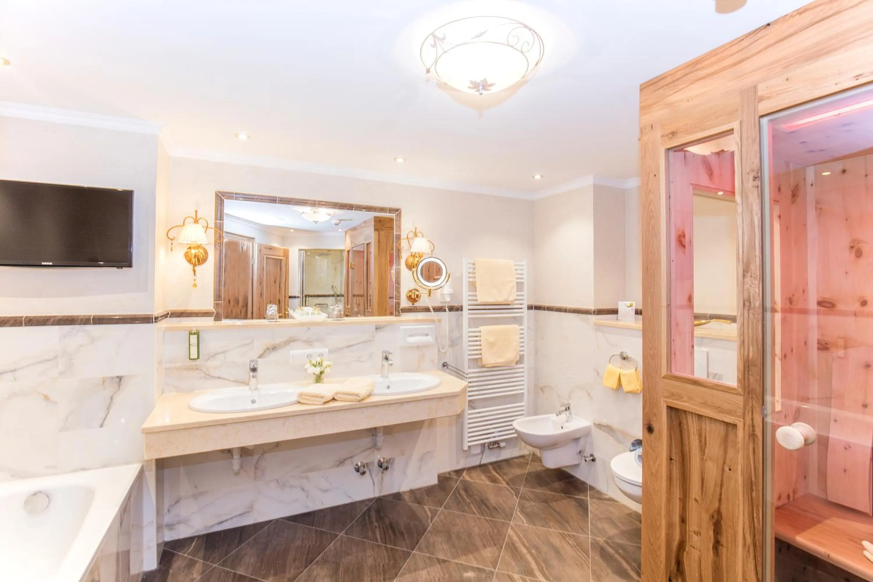 Photo of the whole room in Der Lärchenhof