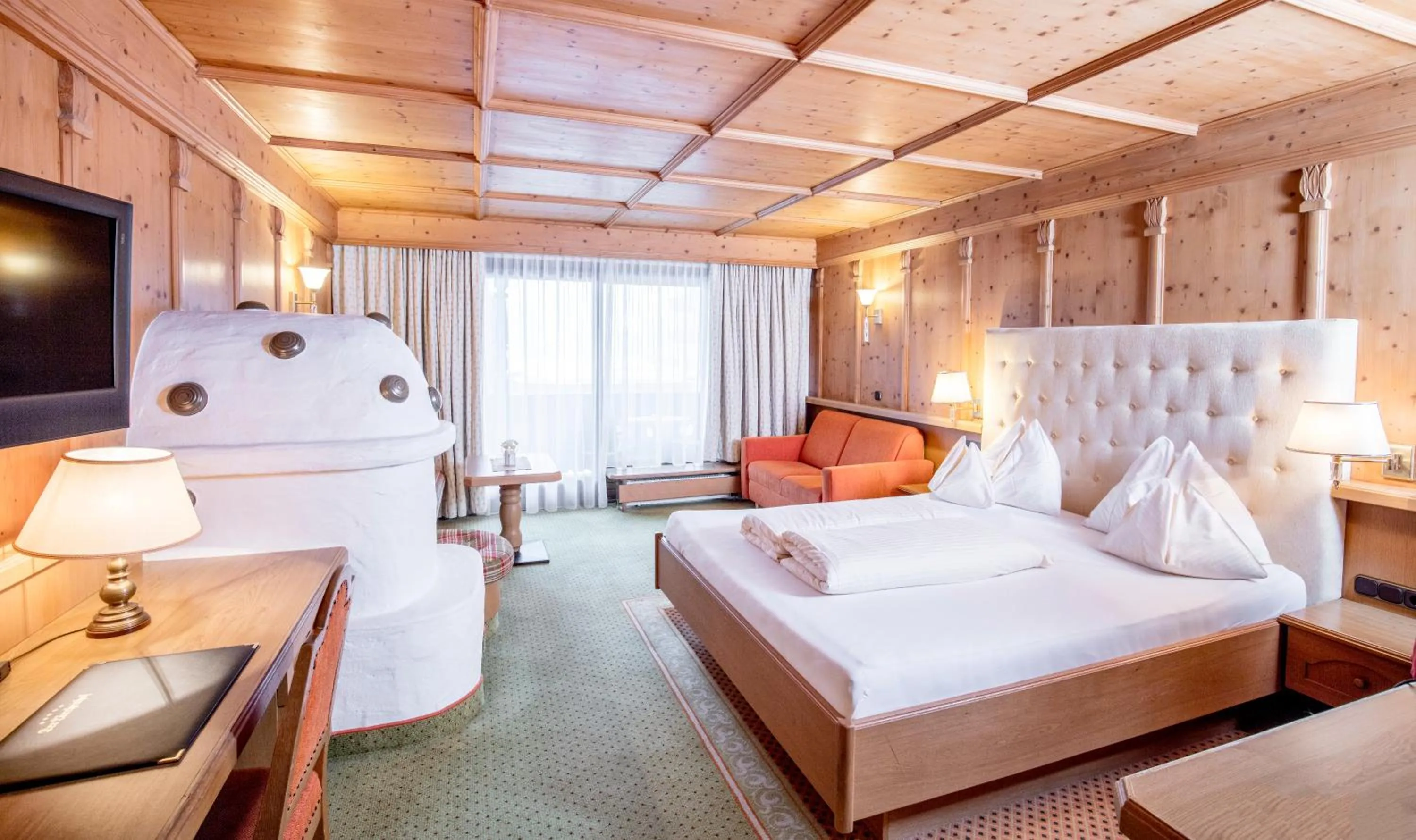 Photo of the whole room, Bed in Der Lärchenhof