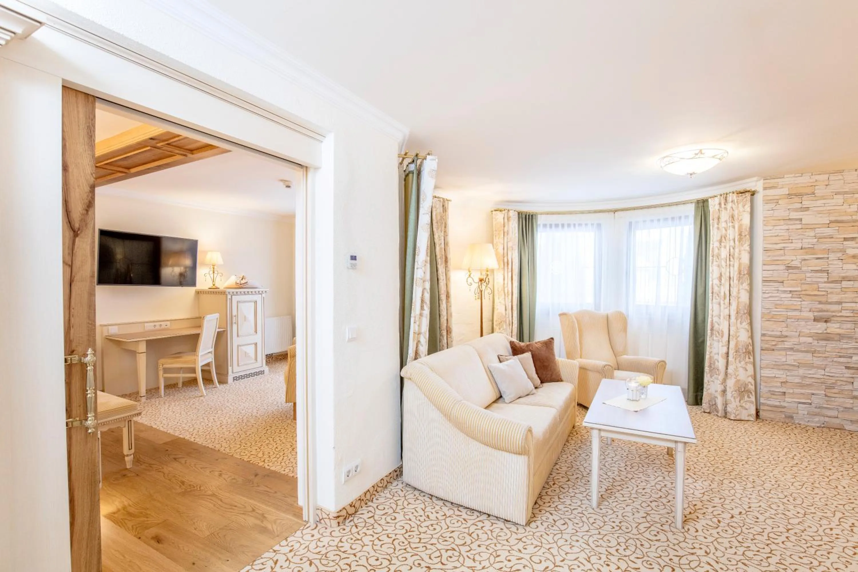 Photo of the whole room, Bed in Der Lärchenhof