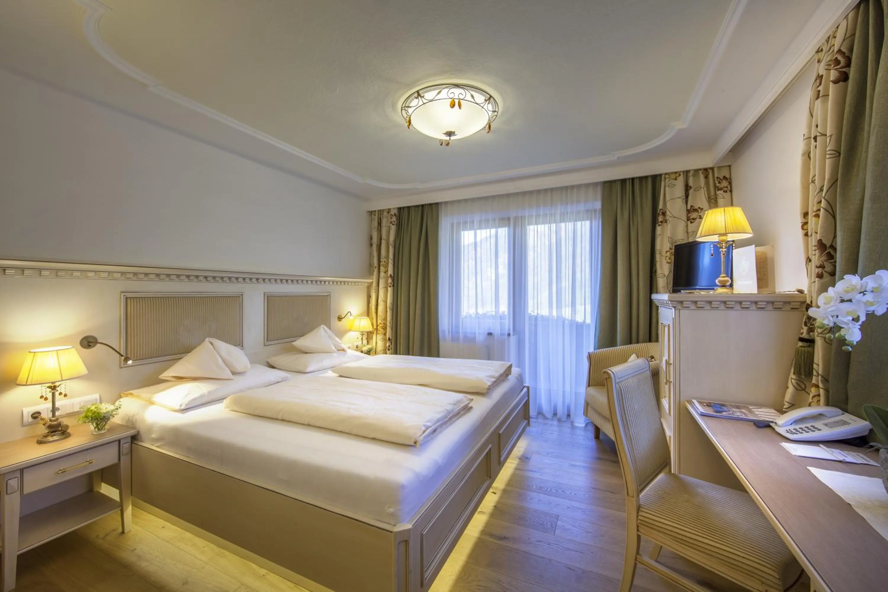 Photo of the whole room, Bed in Der Lärchenhof