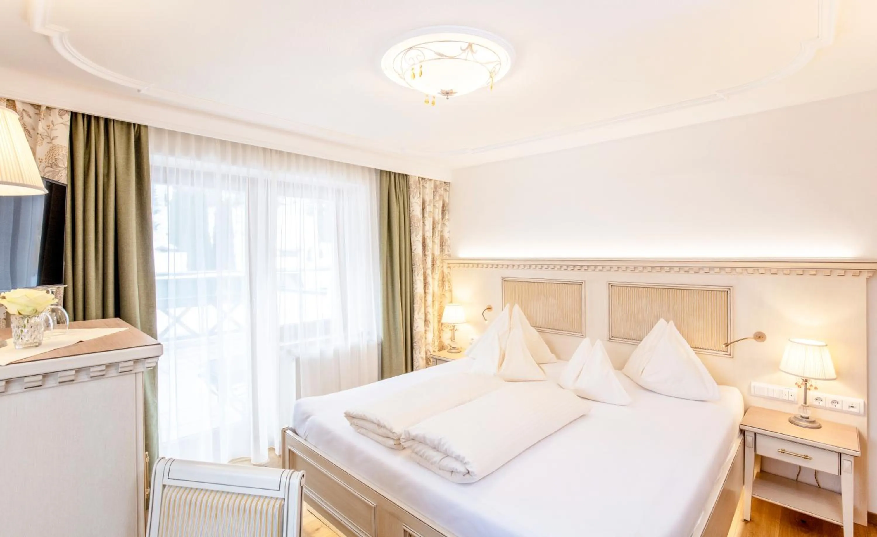 Photo of the whole room, Bed in Der Lärchenhof