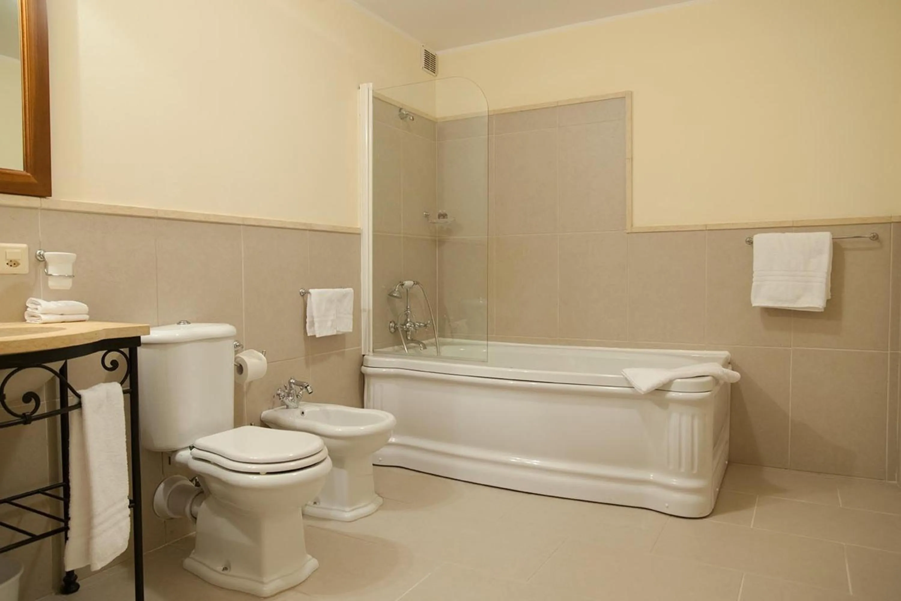 Bathroom in Hotel Reine Victoria