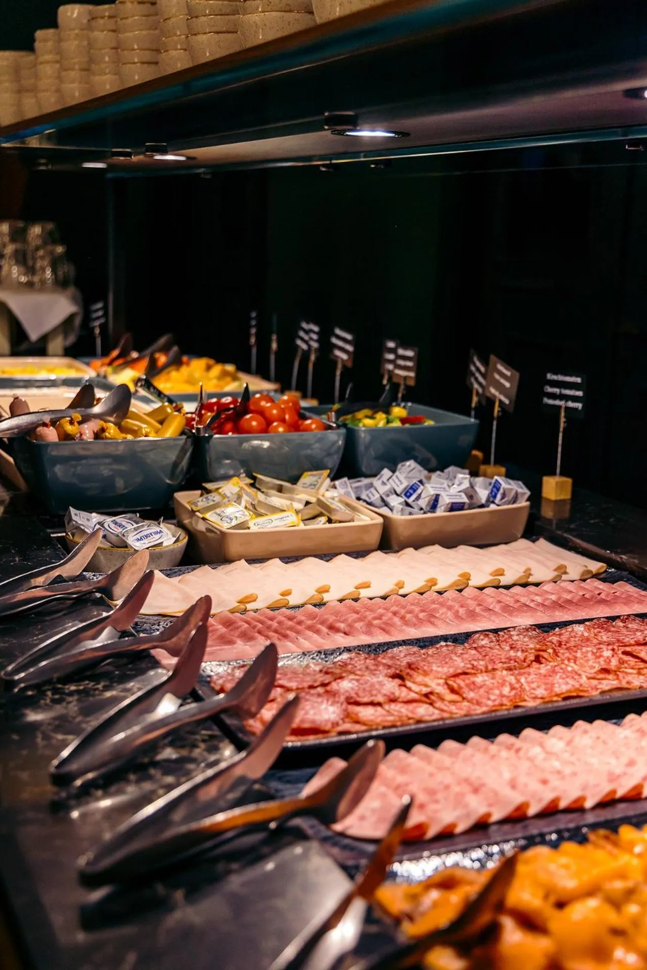 Breakfast in Hotel Reine Victoria