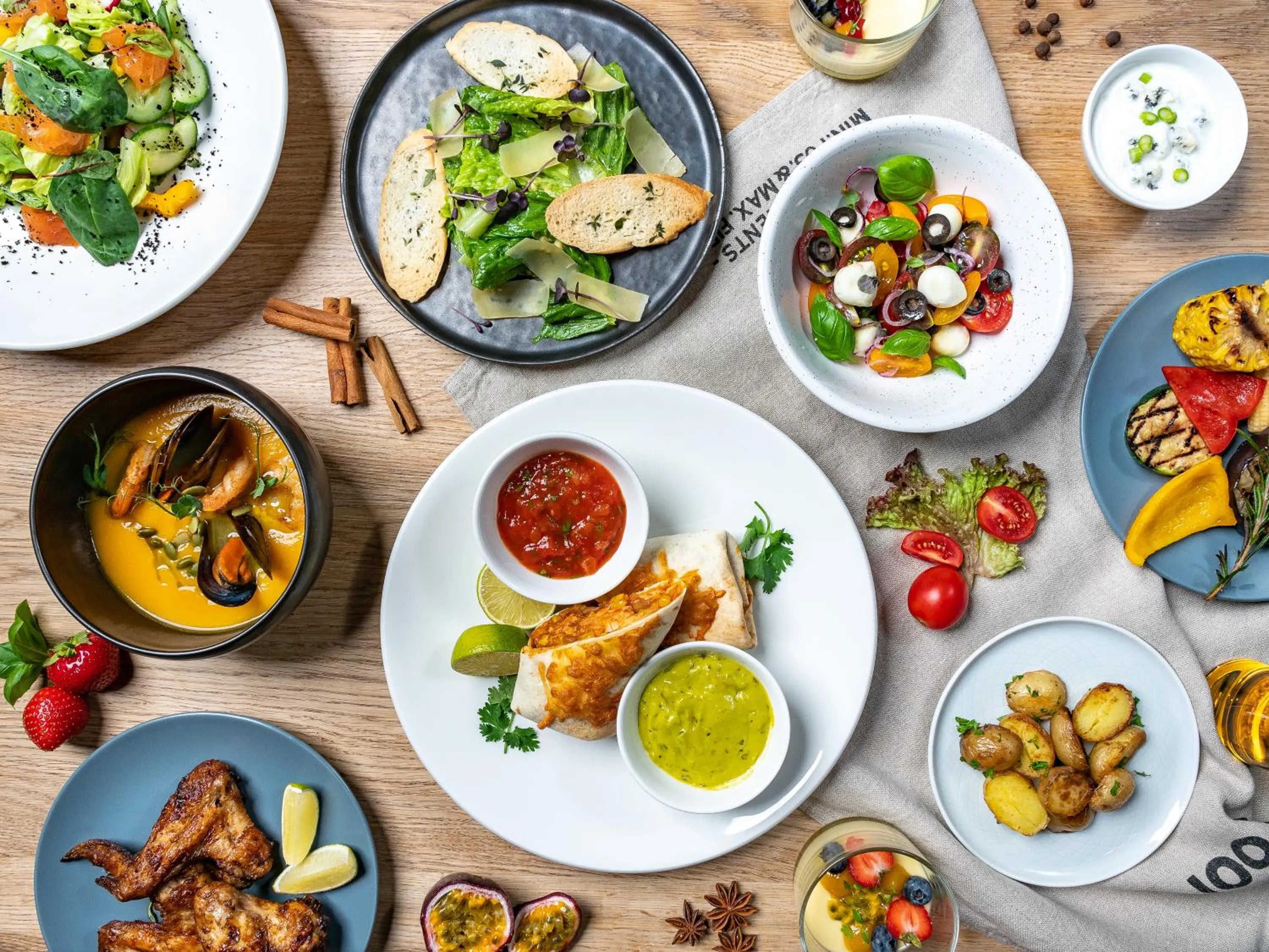 Restaurant/places to eat in Corner Hotel