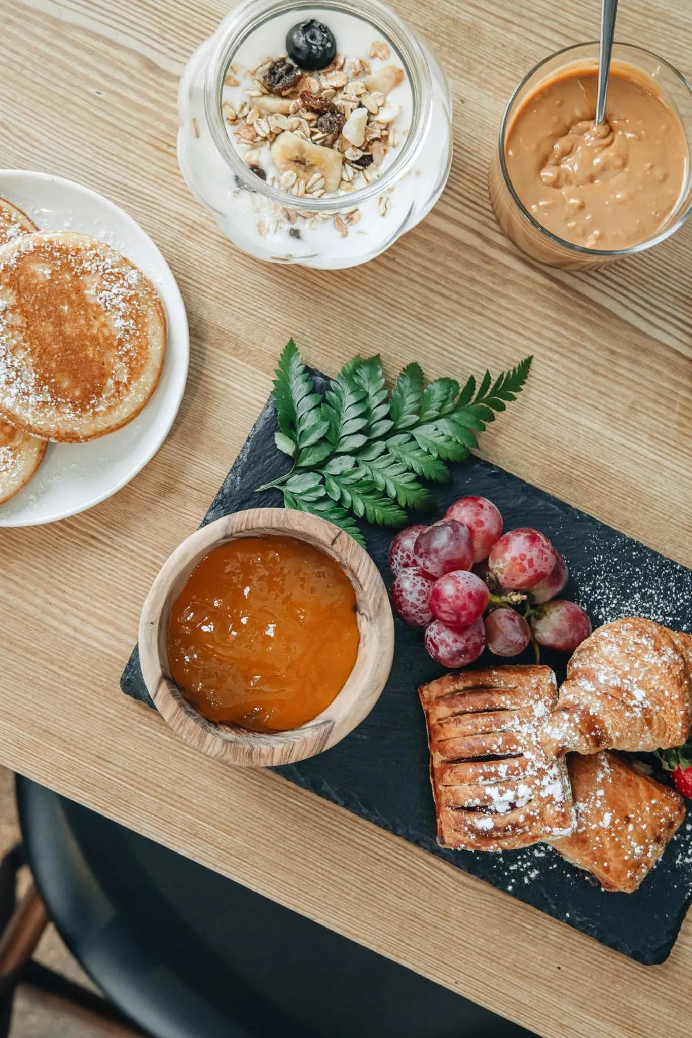 Food and drinks in Corner Hotel