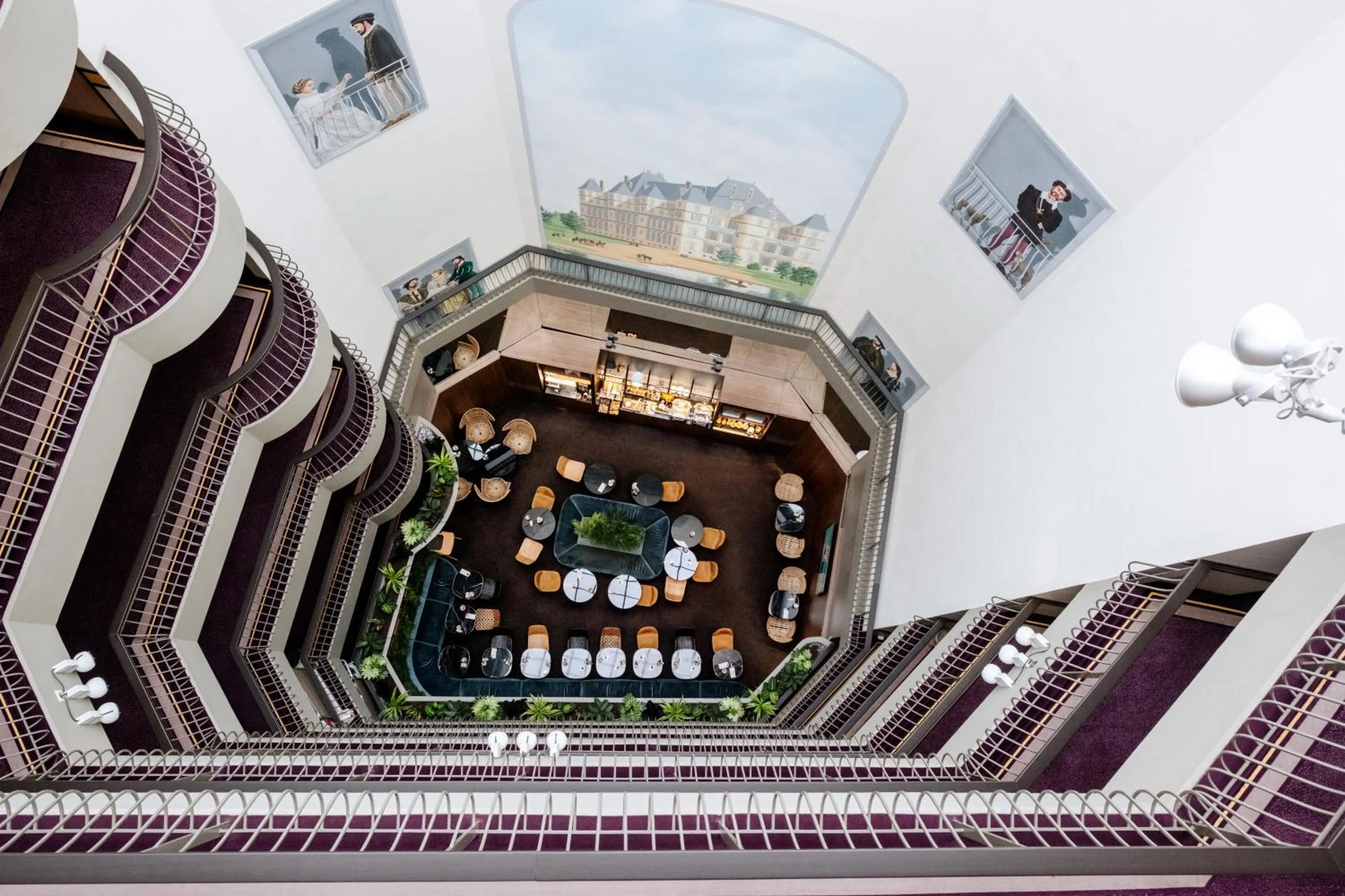 Property building in Hôtel Paris Neuilly