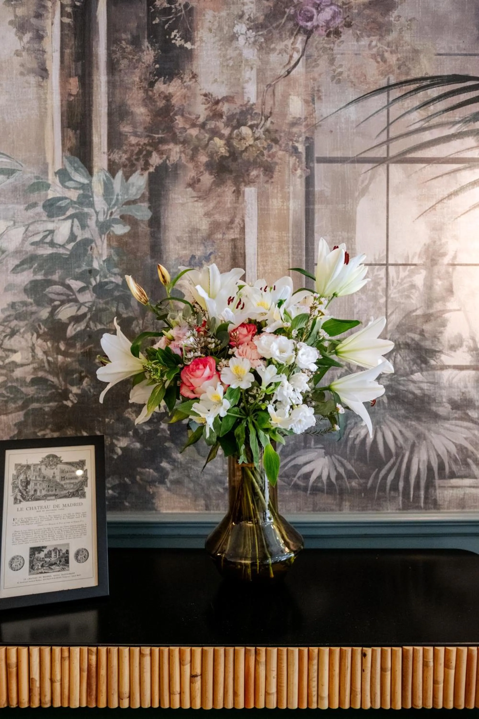 Lobby or reception in Hôtel Paris Neuilly