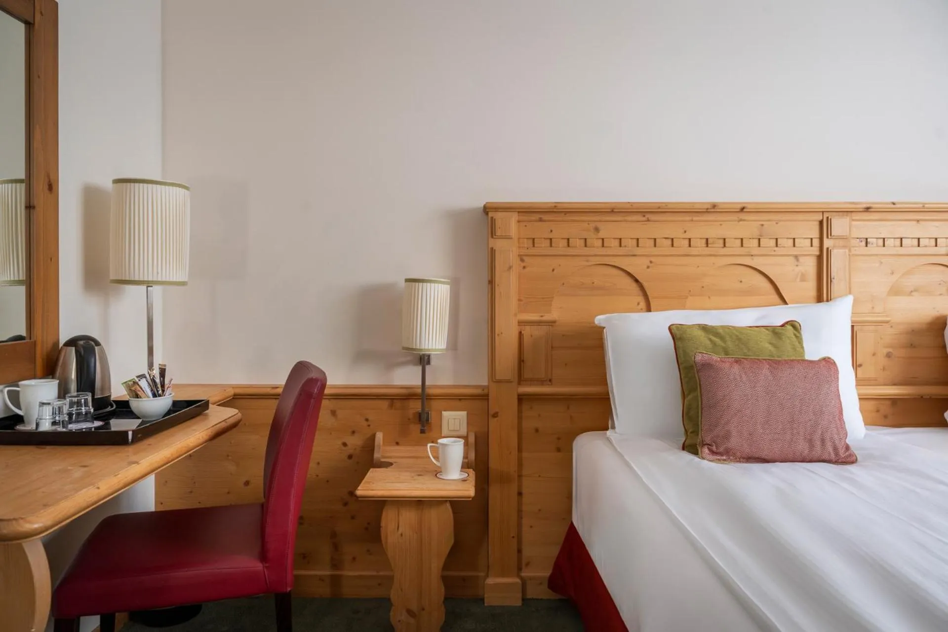 Bedroom, Bed in Schloss Hotel & Spa Pontresina