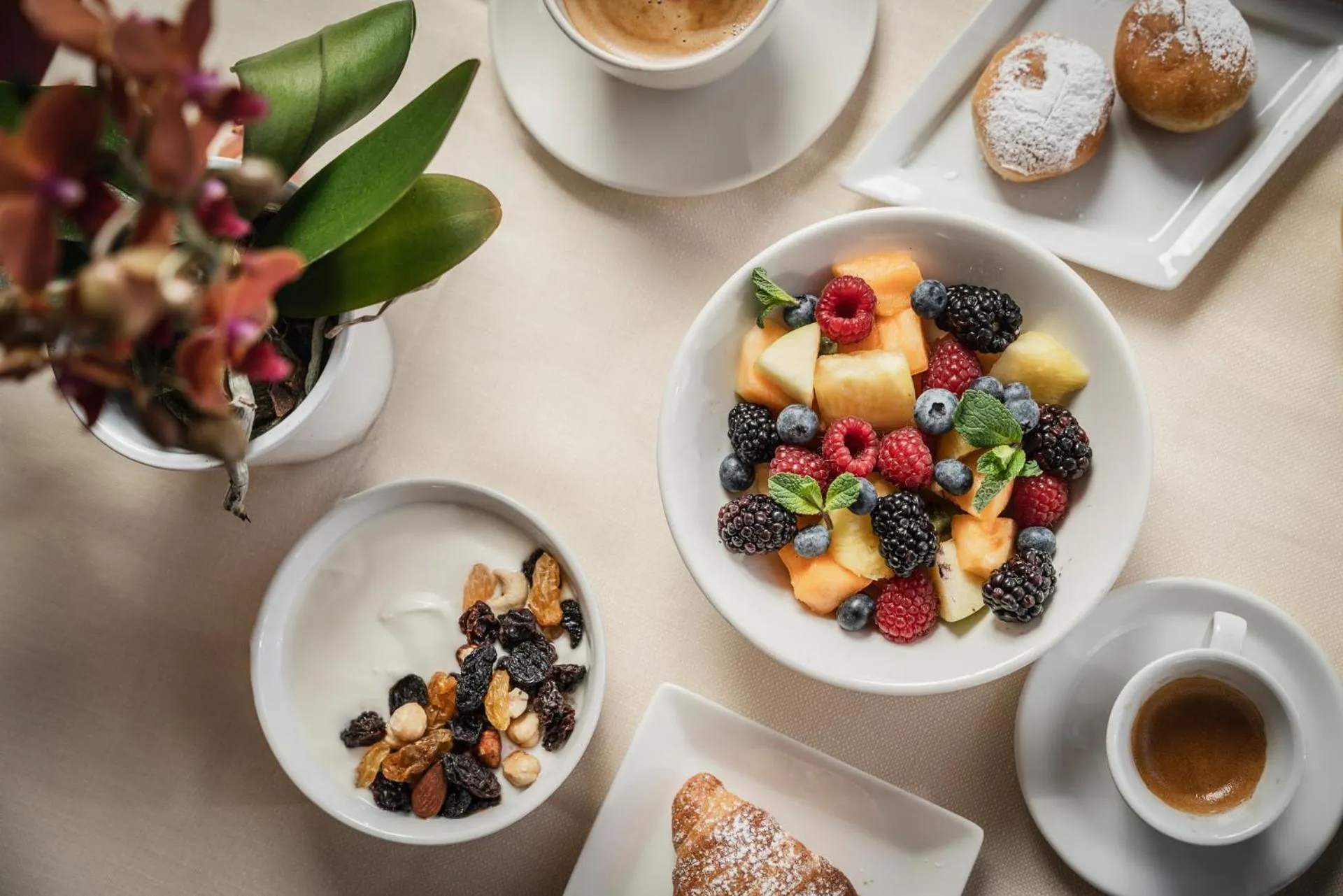 Breakfast in Schloss Hotel & Spa Pontresina