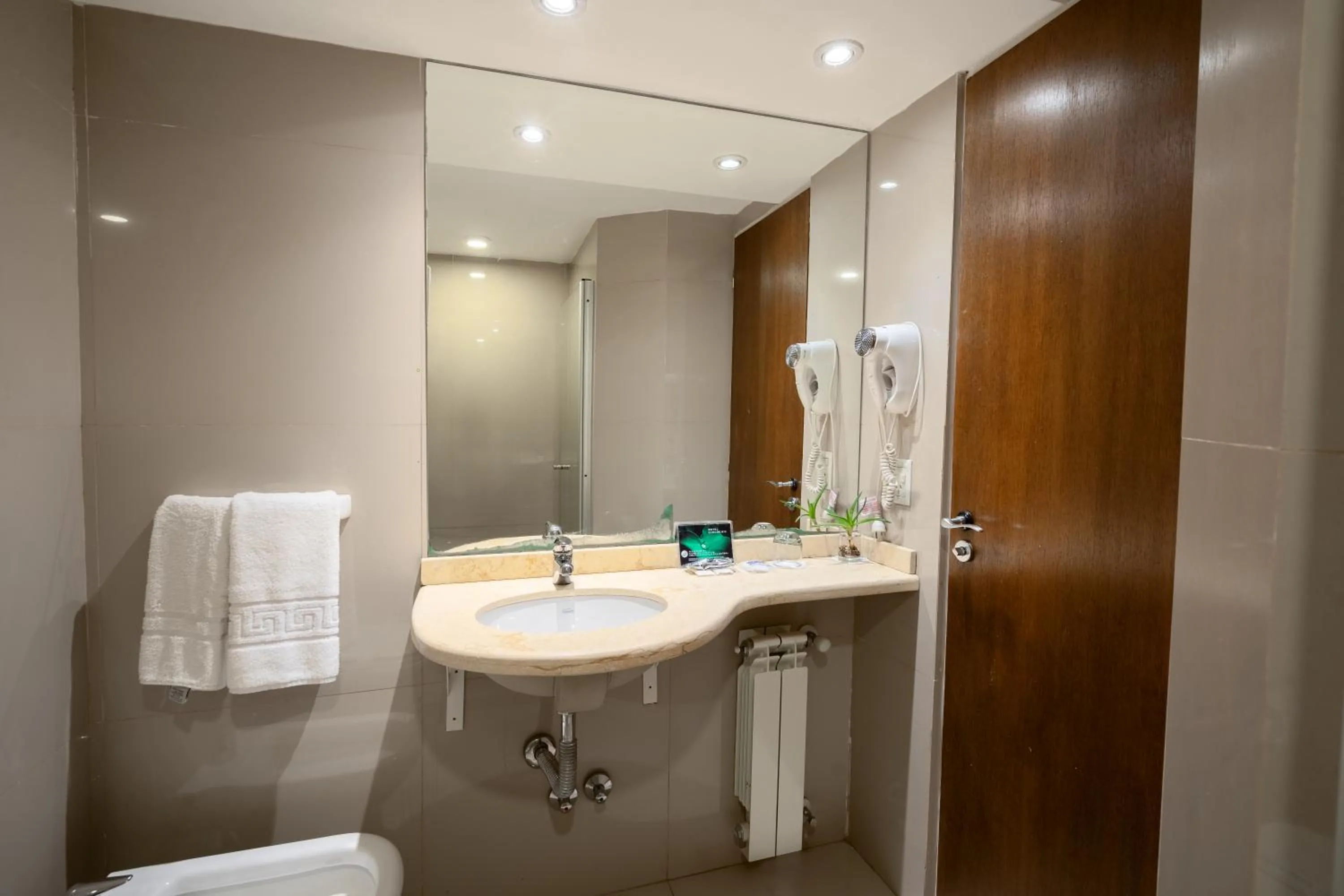 Bathroom in Lagos Andinos