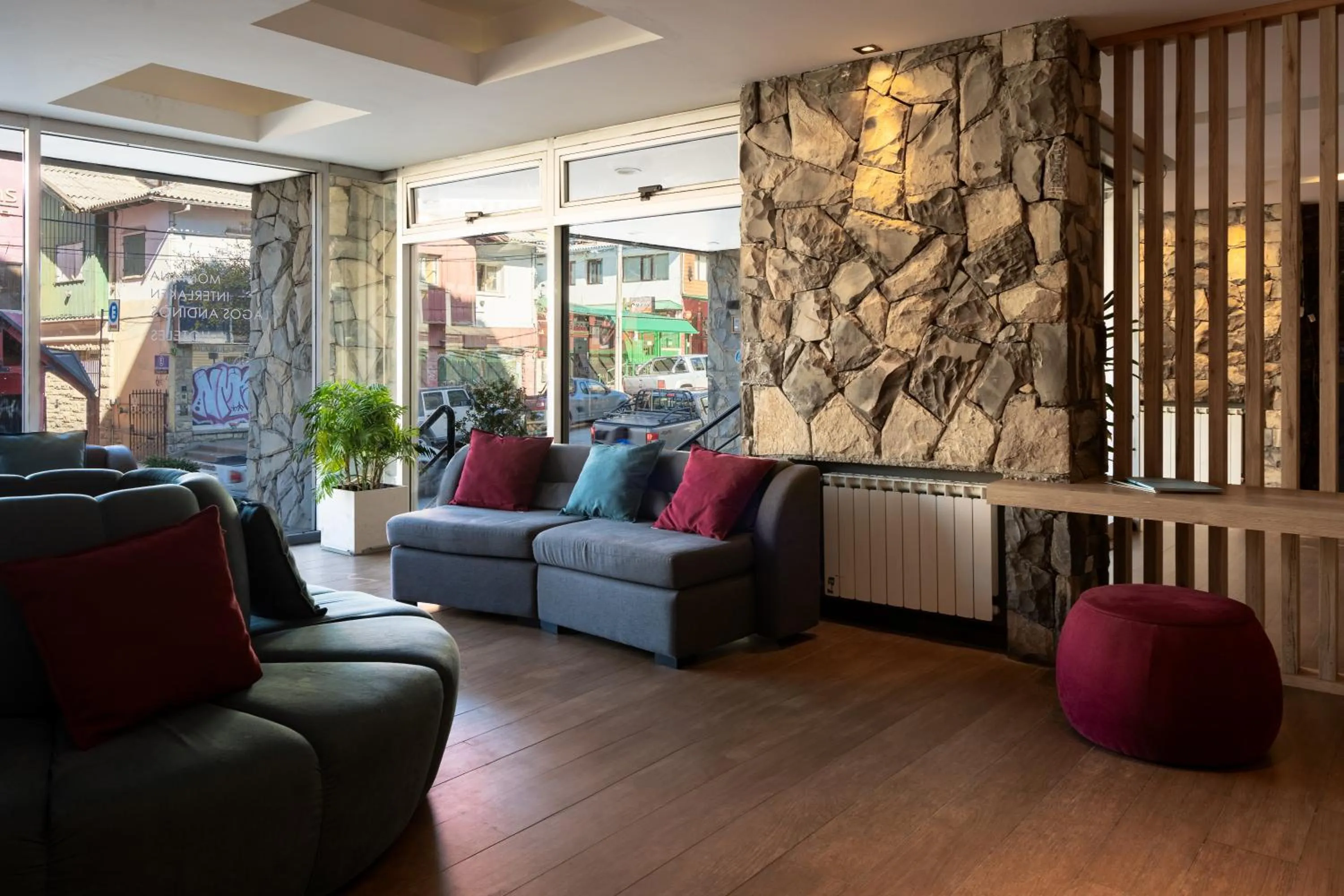 Living room in Lagos Andinos