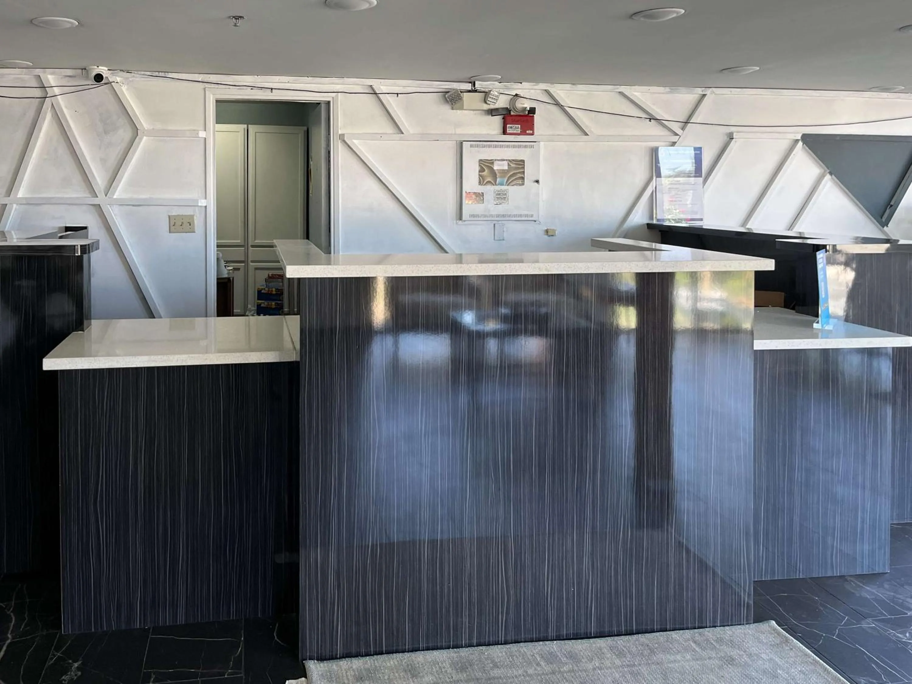 Lobby or reception in Studio 6 Suites Delano, CA