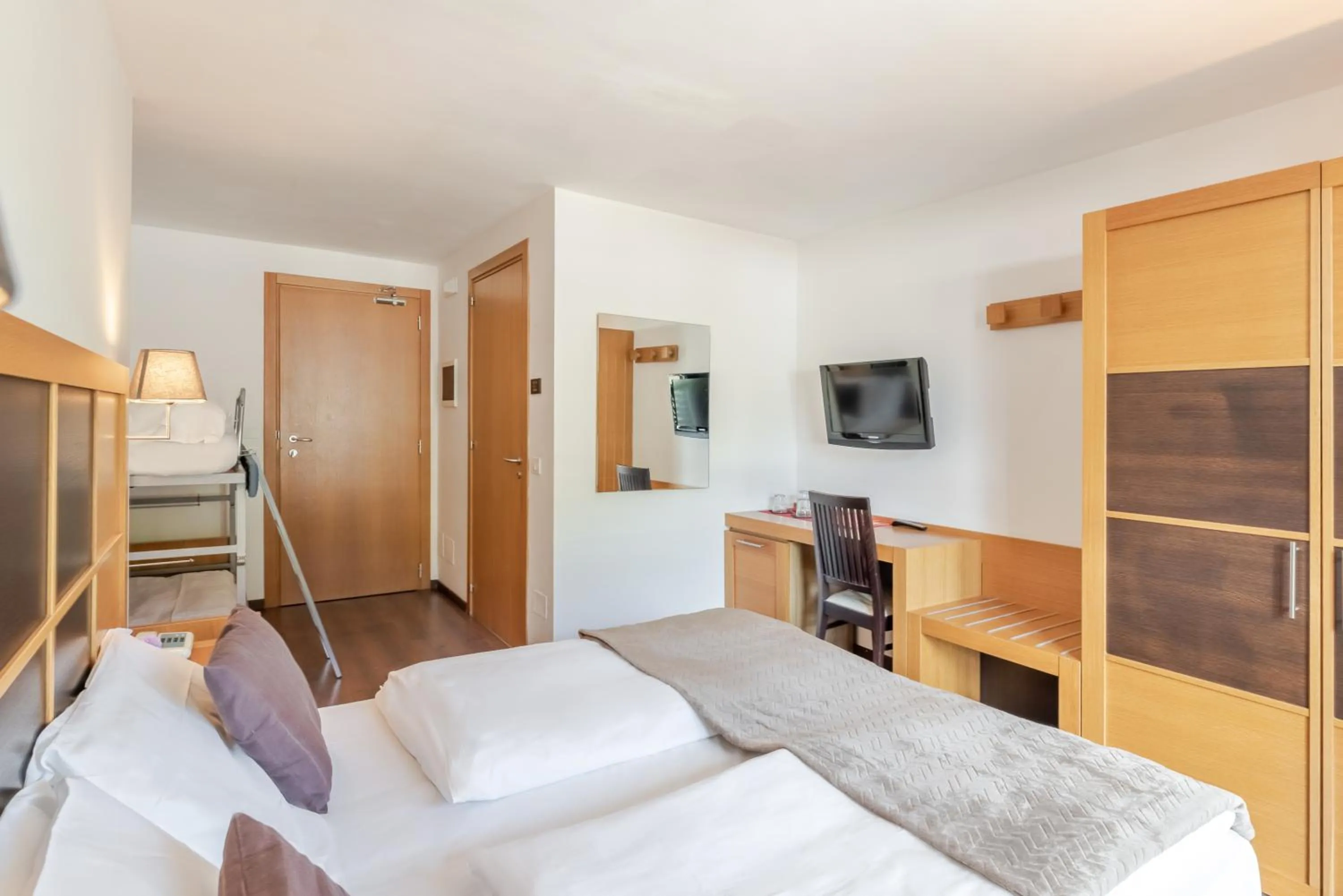 Bedroom, Bed in Hotel Dolomiti Chalet