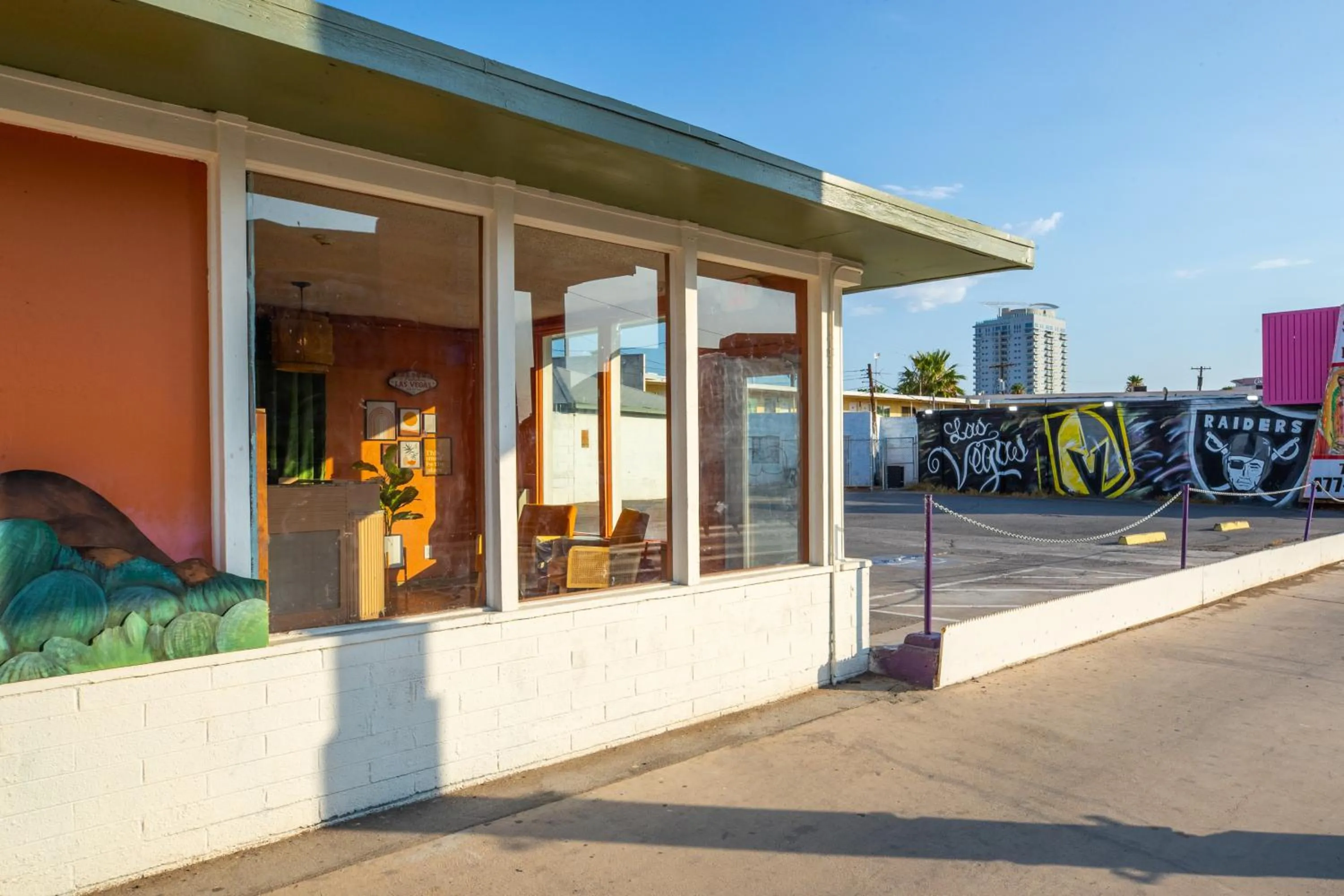 Facade/entrance in Bungalows Hostel