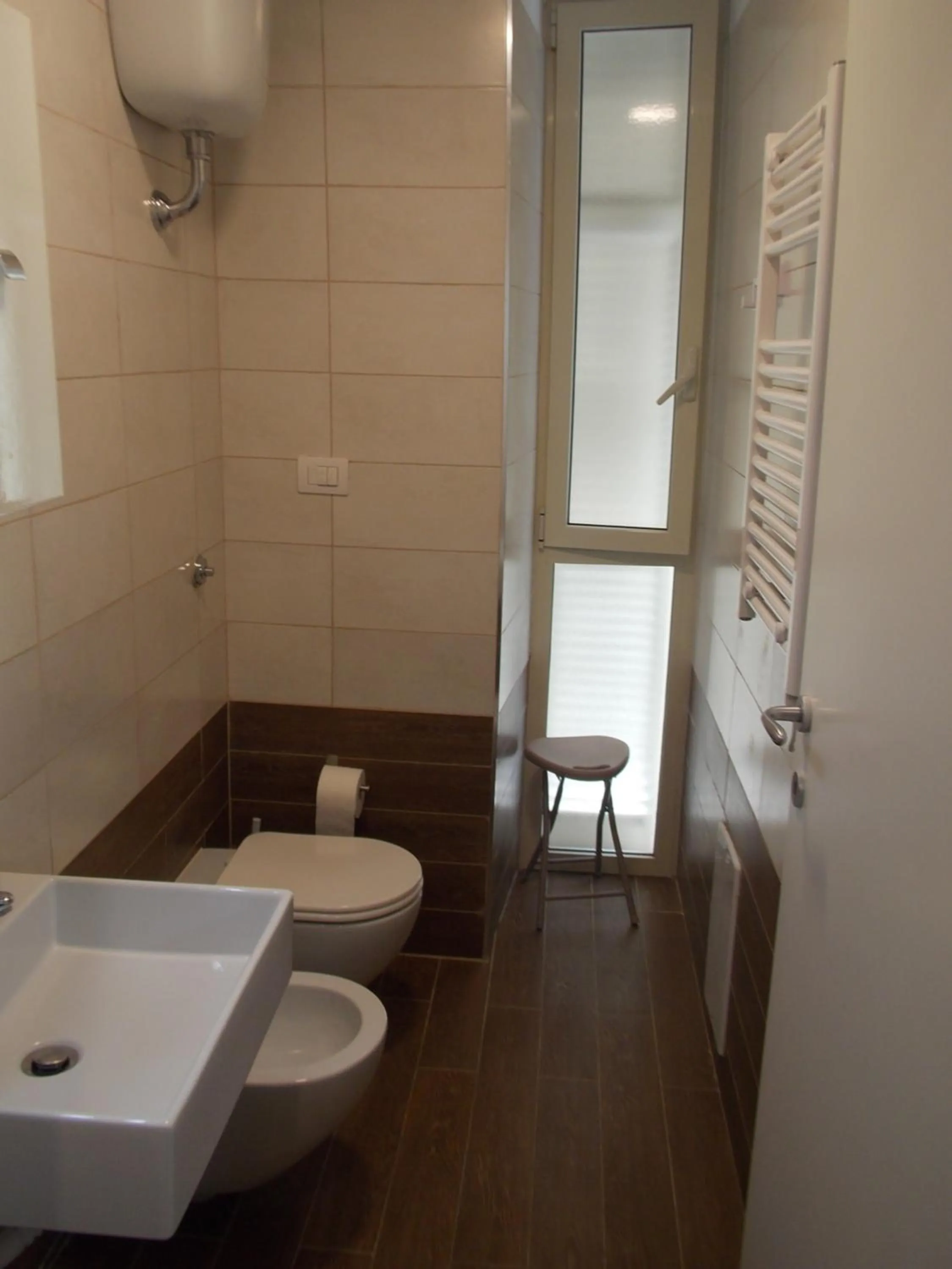 Shower in B&B Ninarella Napoli