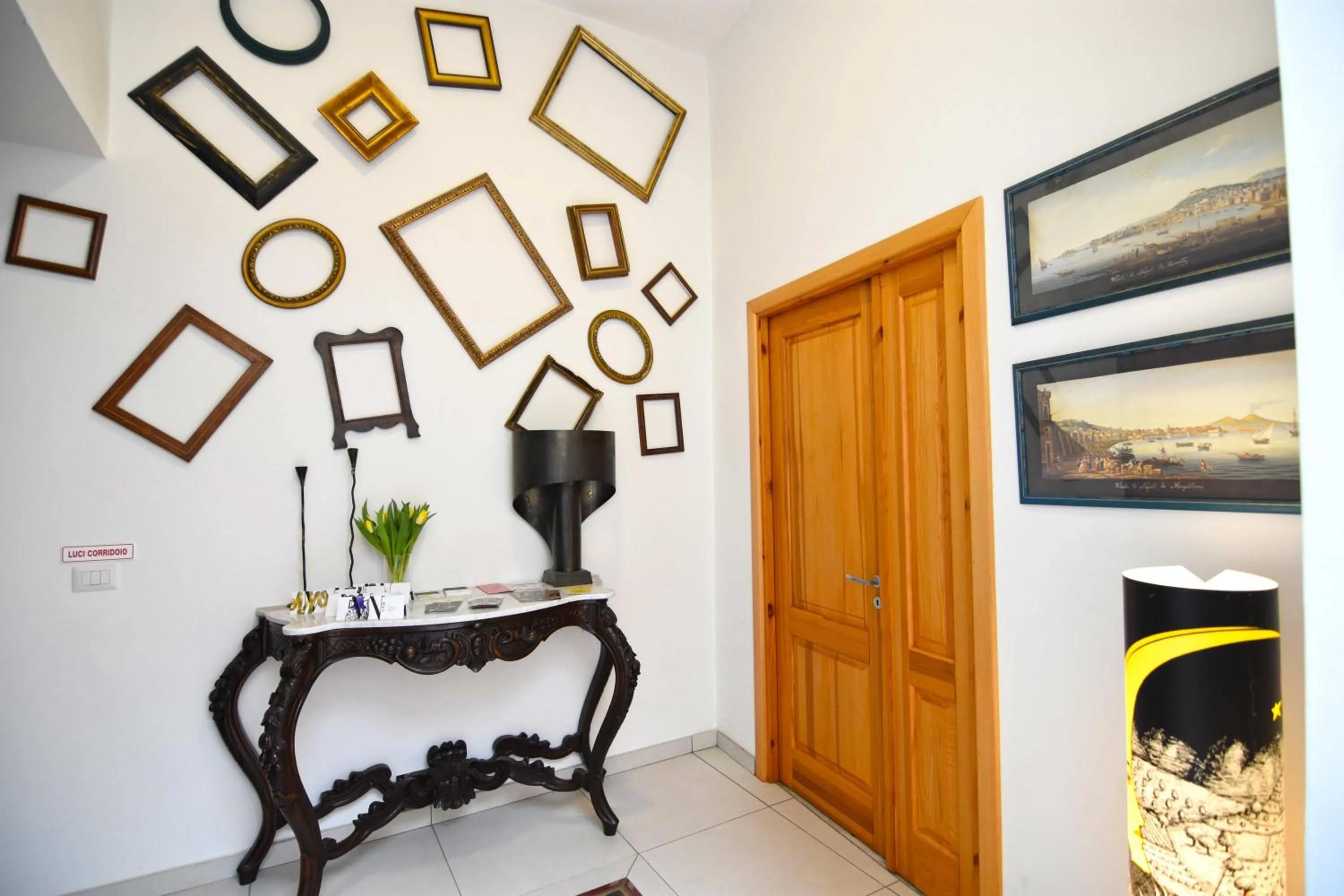 Lobby or reception in B&B Ninarella Napoli