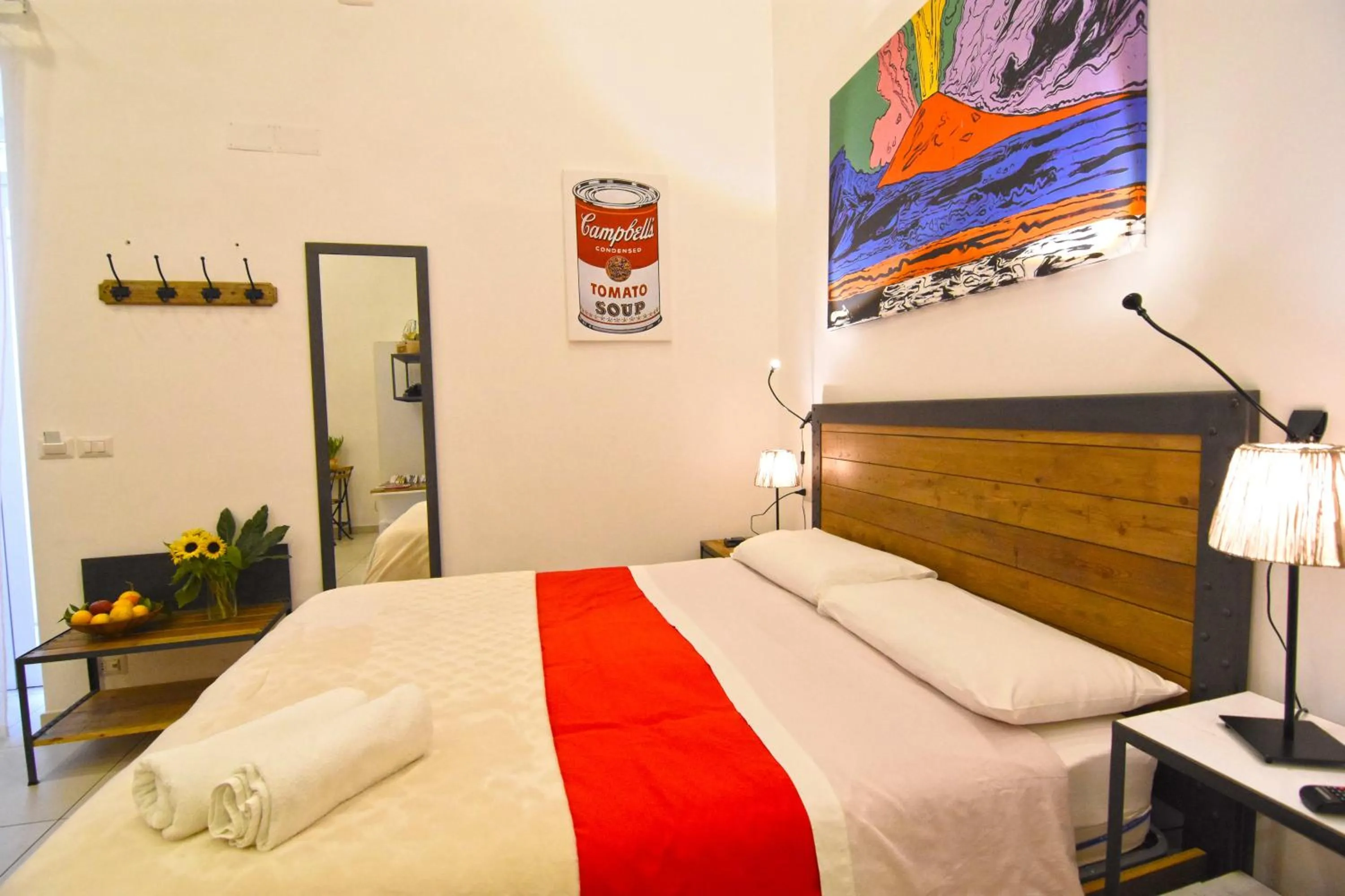 Shower, Bed in B&B Ninarella Napoli