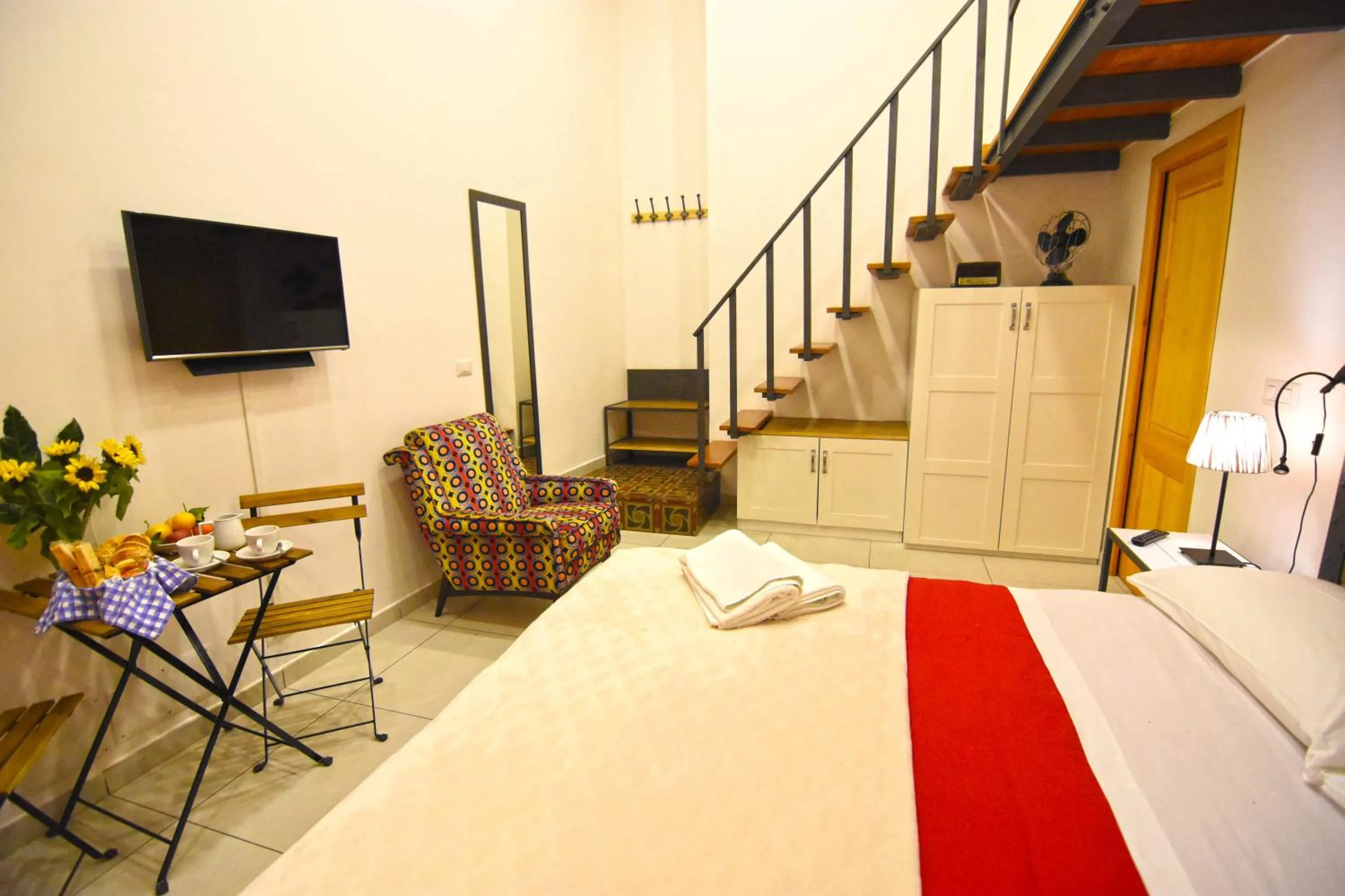 Bathroom, Bed in B&B Ninarella Napoli