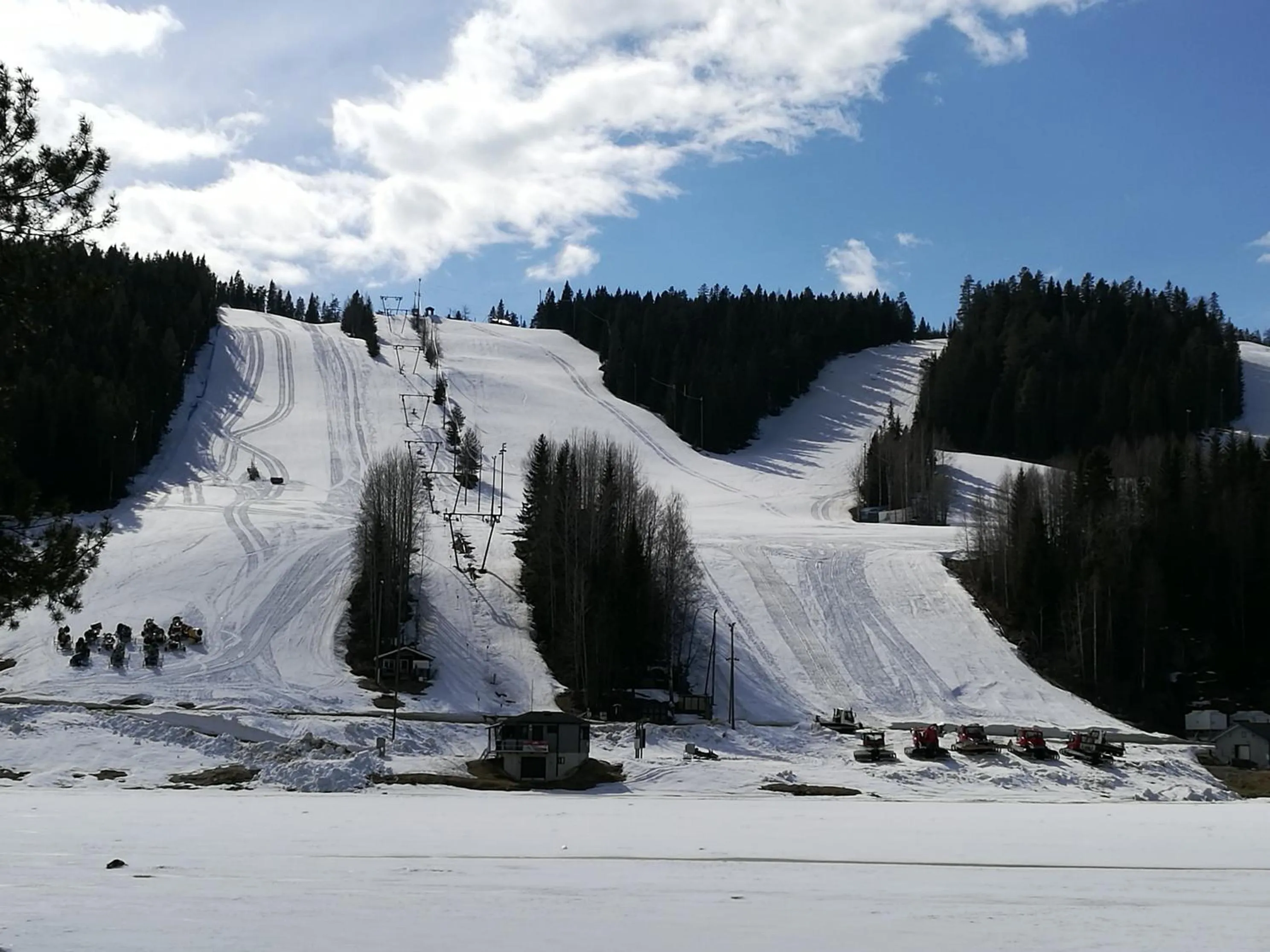 Ski School in Apartments Huili