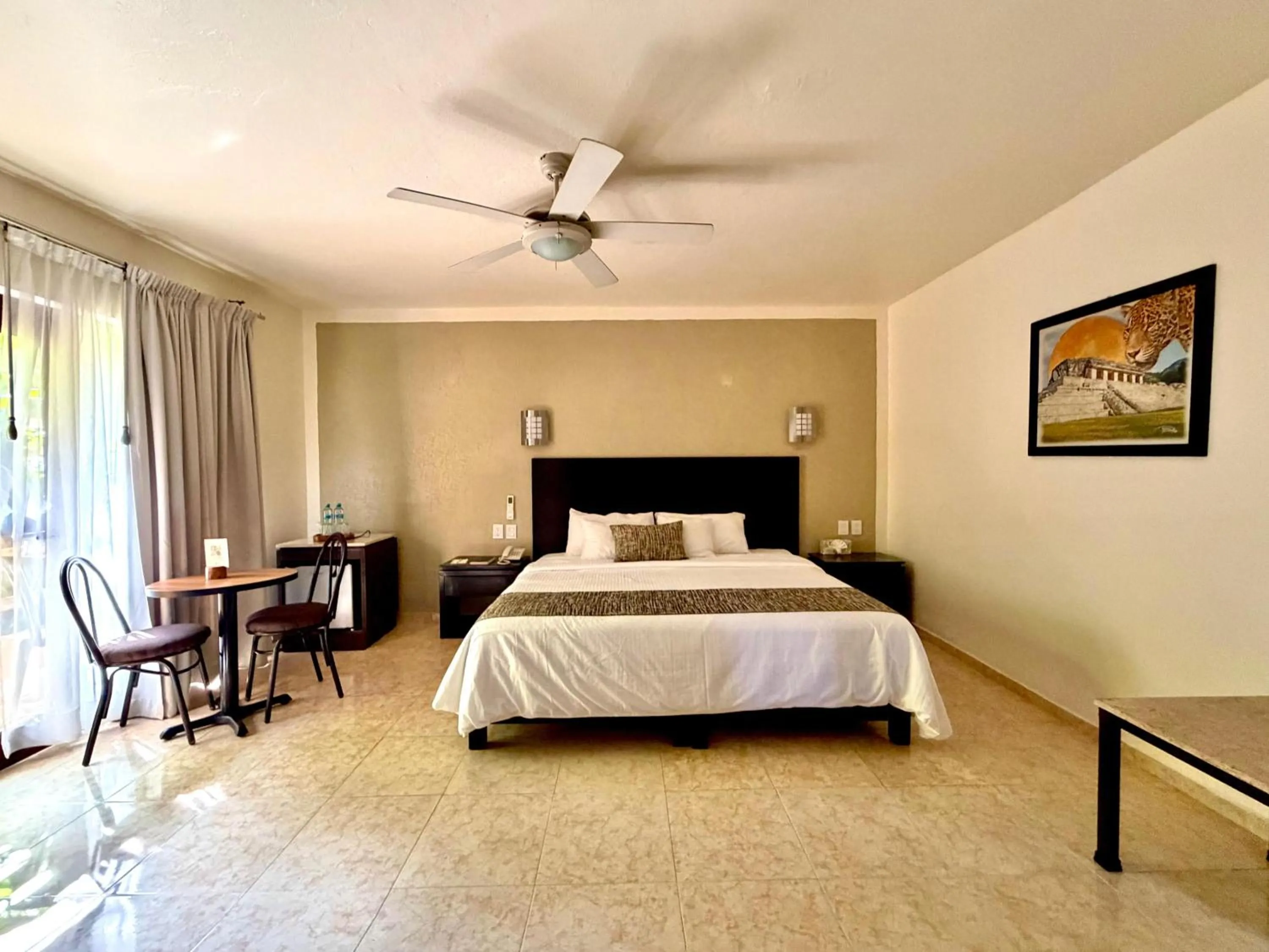 Bed in Hotel Chablis Palenque