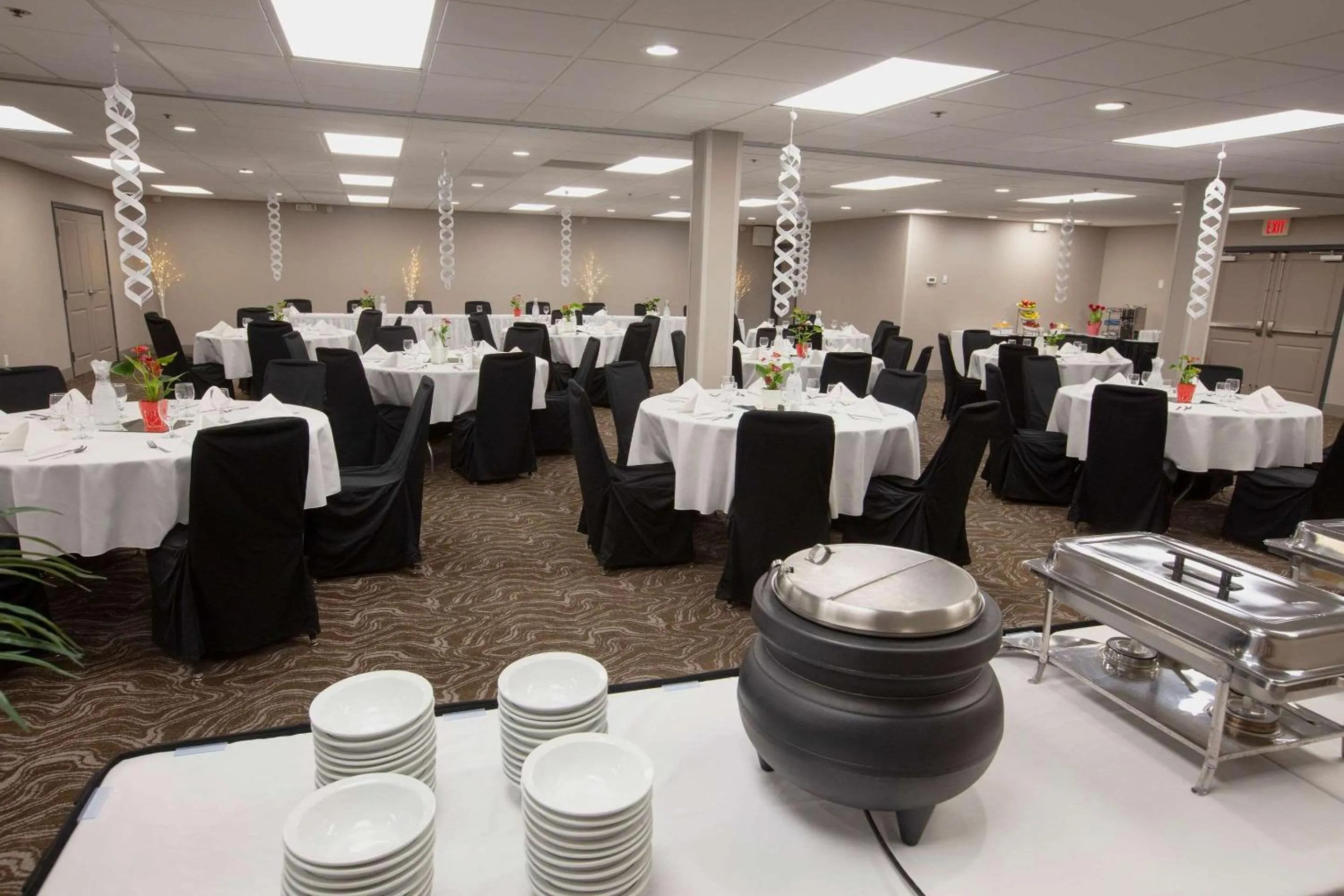 Meeting/conference room in Country Inn & Suites by Radisson, Fargo, ND