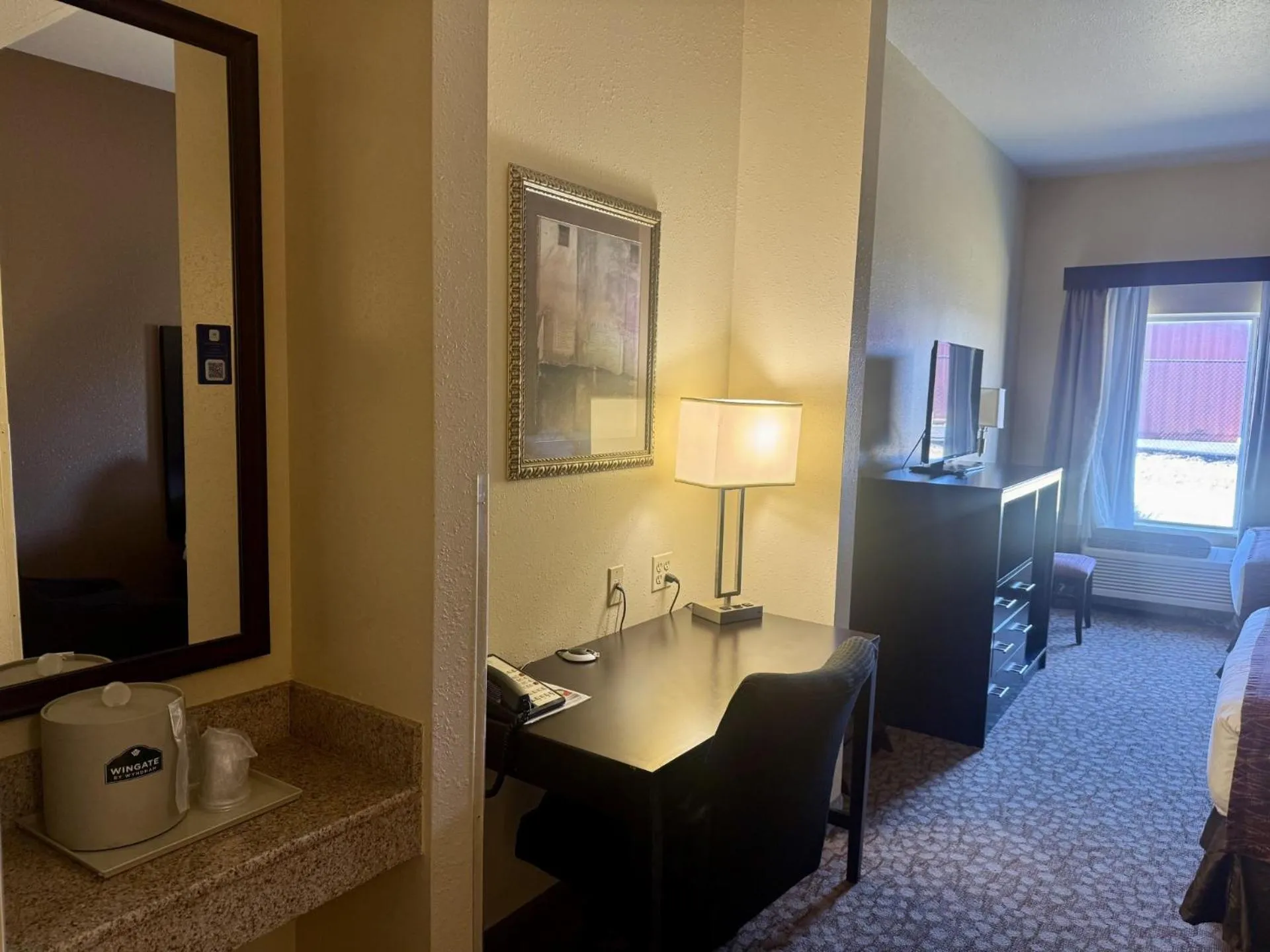 Bedroom, Bed in Wingate by Wyndham Joliet