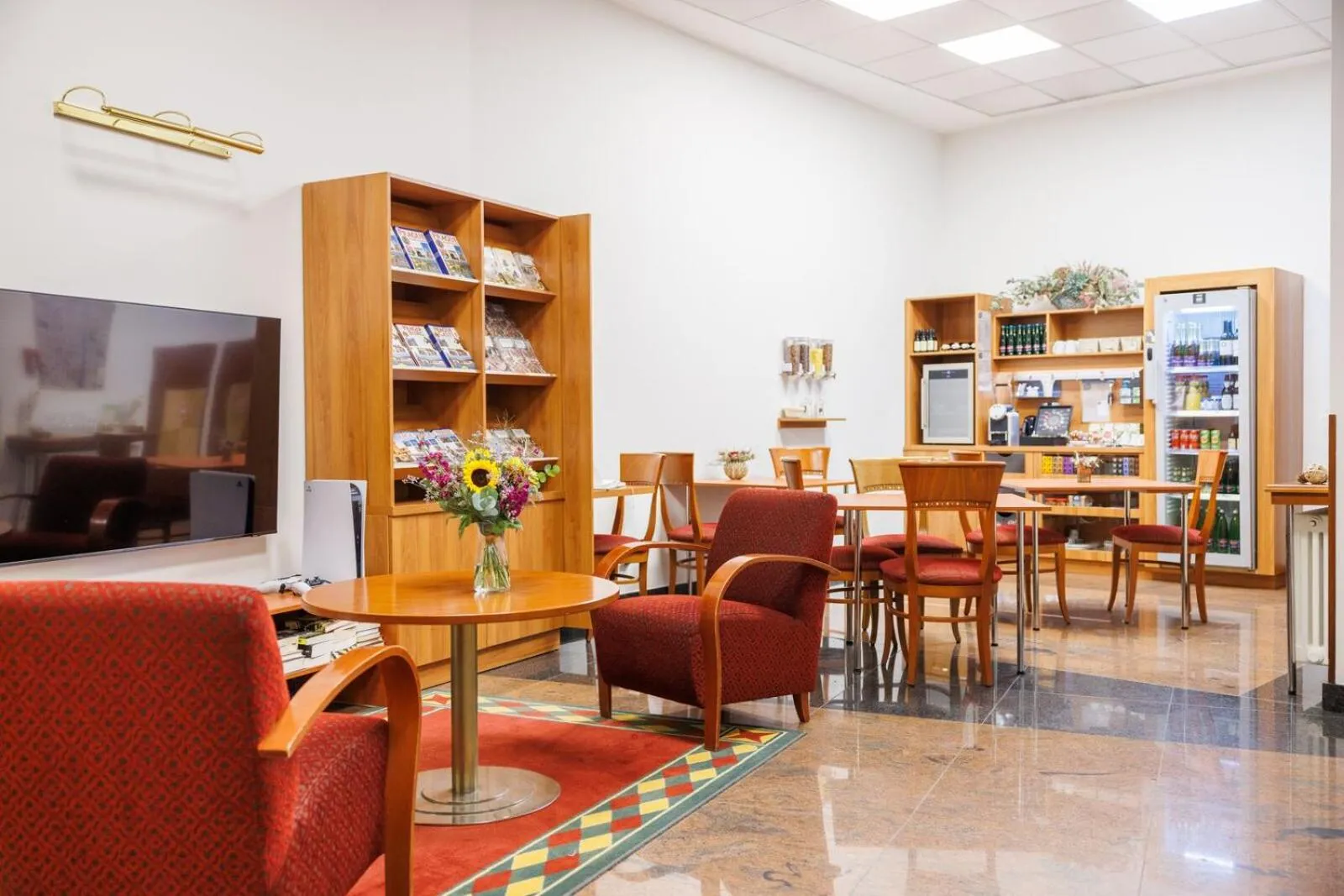 Communal lounge/ TV room in Hapimag Apartments Prague