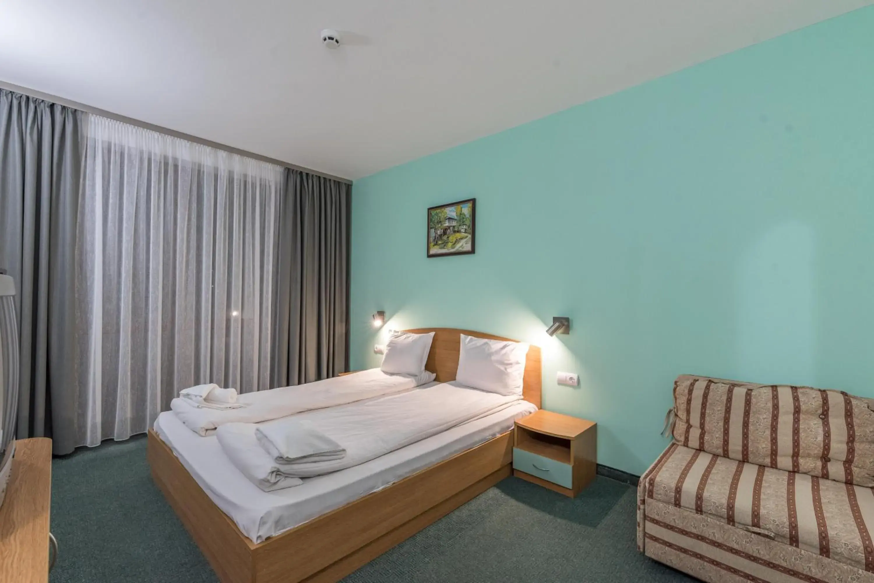 Economy Double Room in Hotel Iceberg Bansko Economy Double Room in Hotel Iceberg Bansko