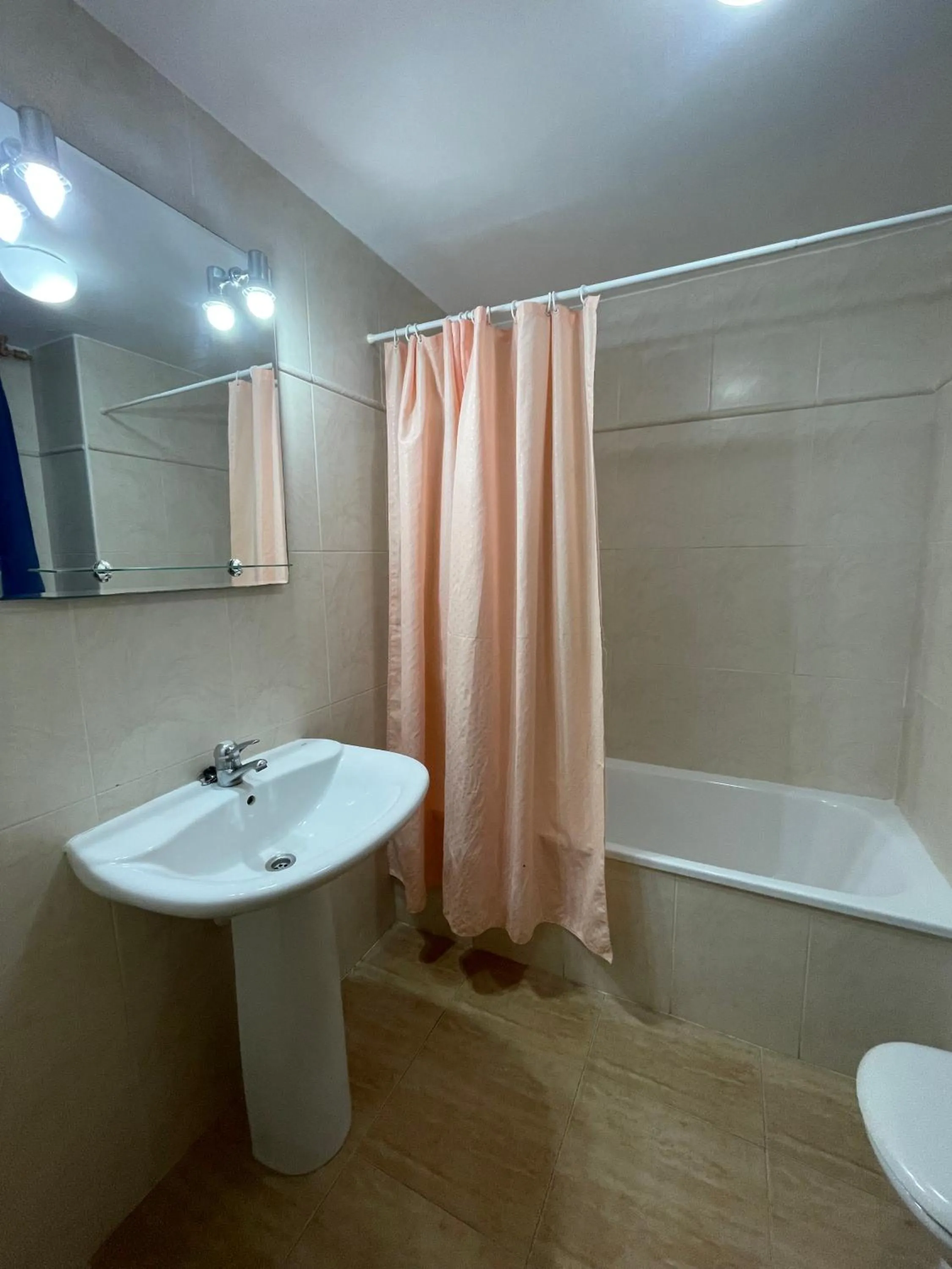 Bathroom in Alpen1 Mercuri