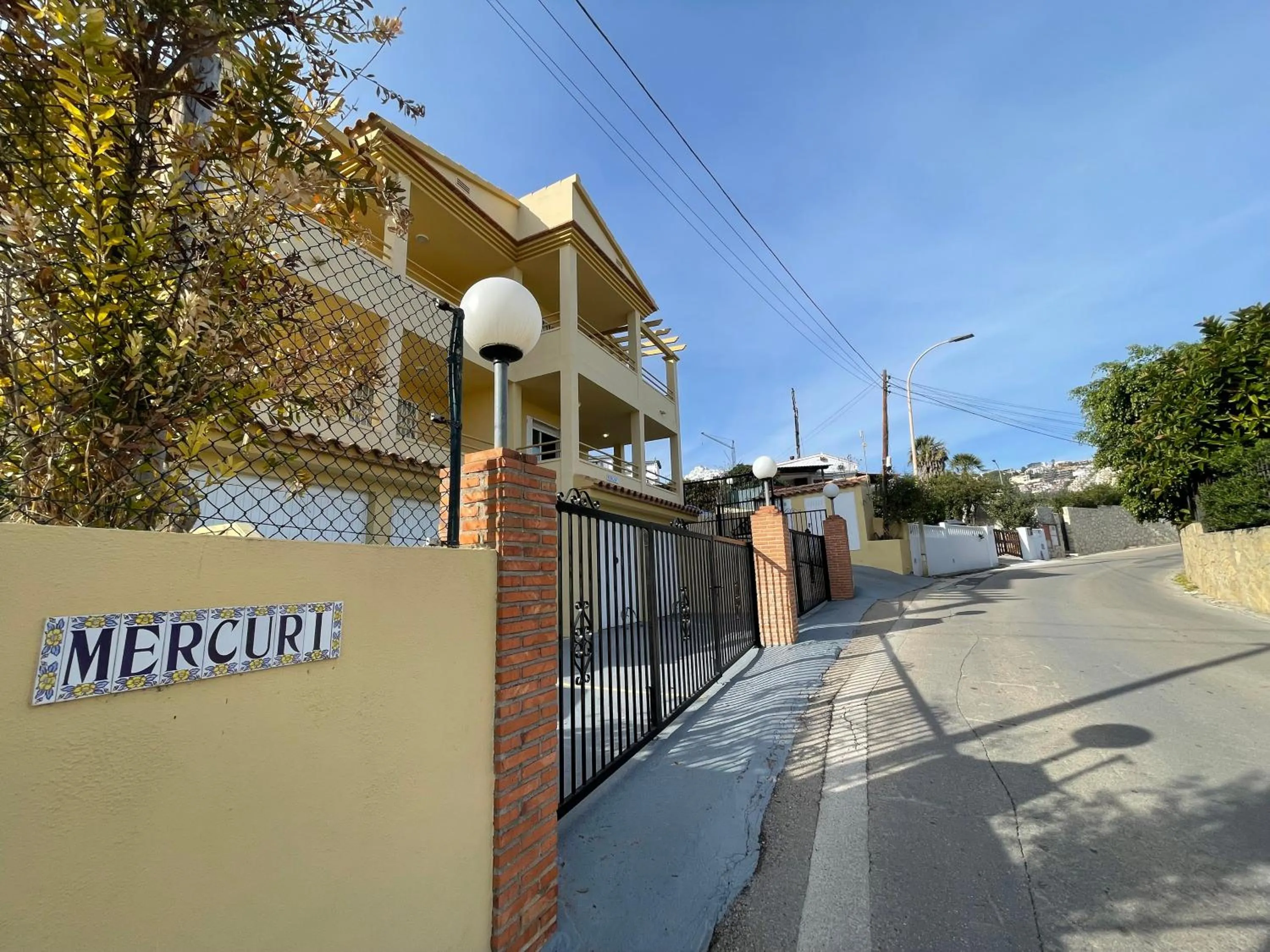 Property building in Alpen1 Mercuri