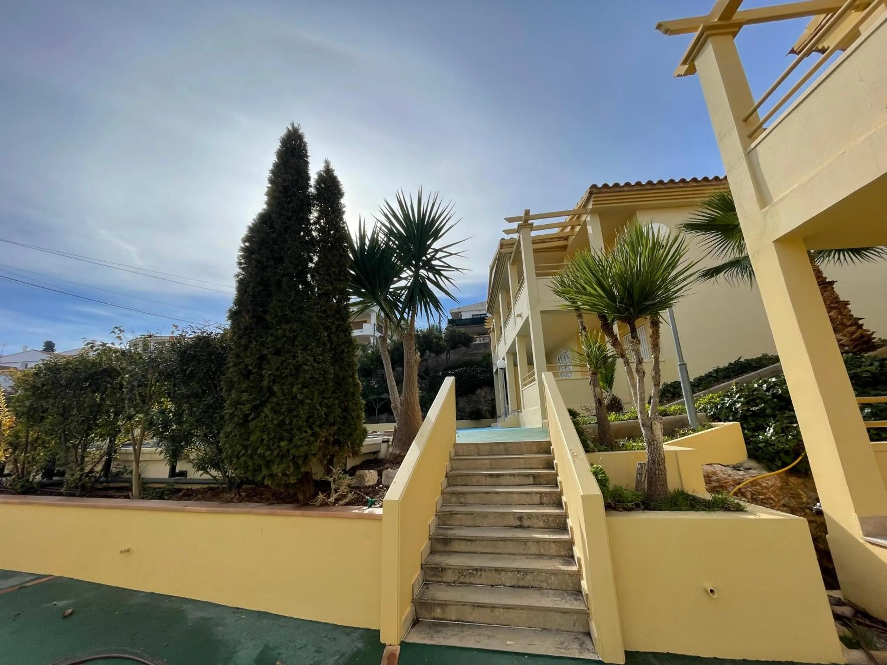 Property building in Alpen1 Mercuri