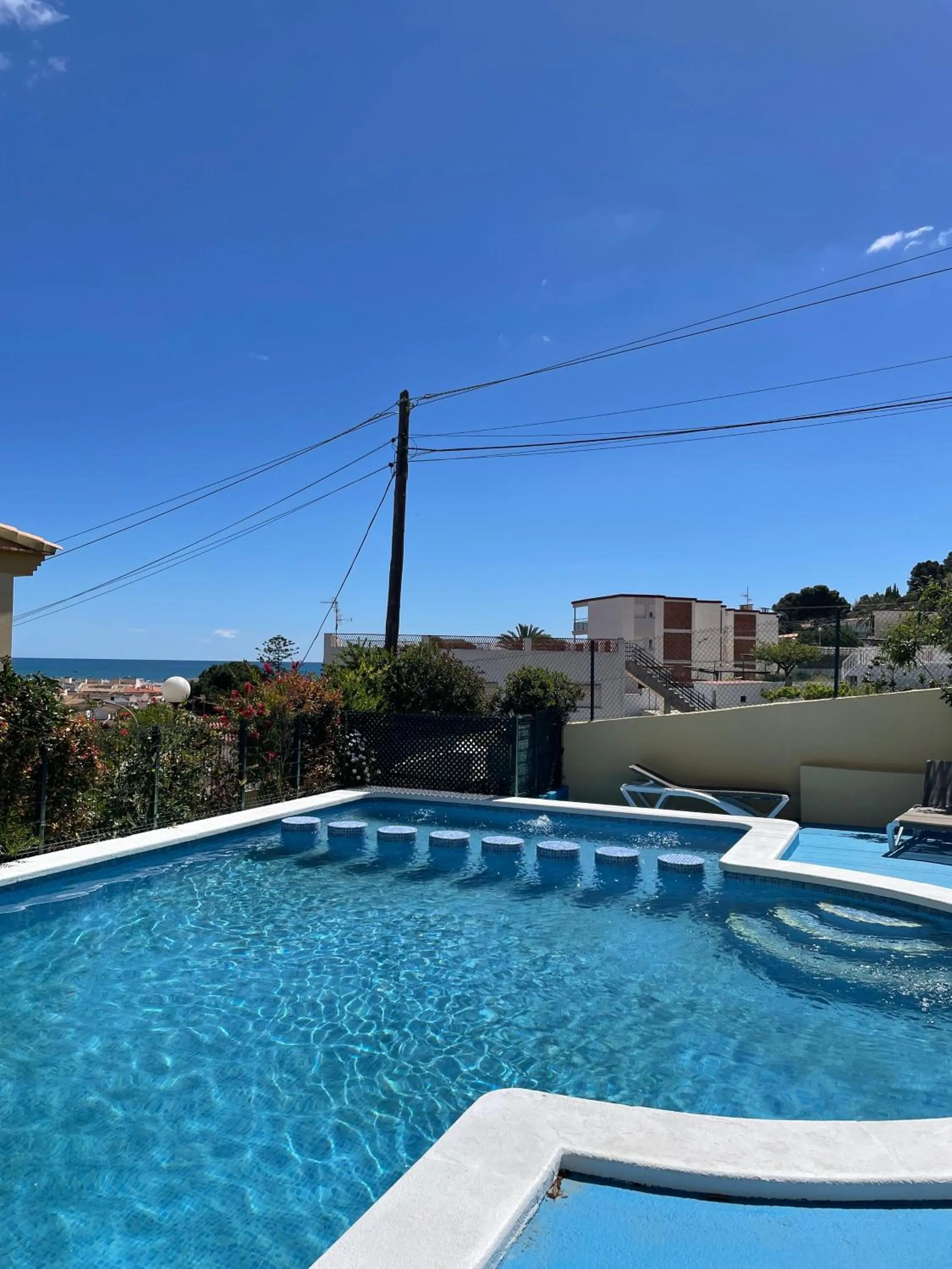 Swimming pool in Alpen1 Mercuri