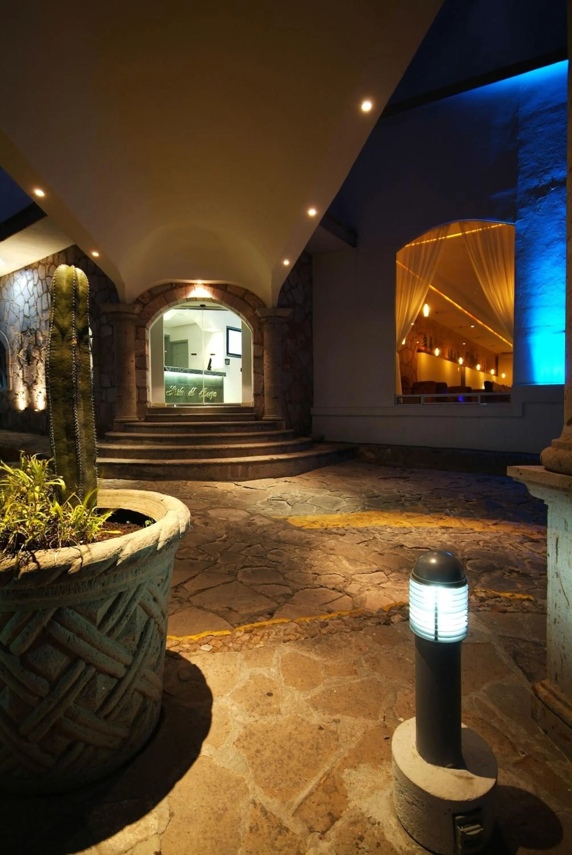 Facade/entrance in Hotel Baruk Teleférico Centro Histórico