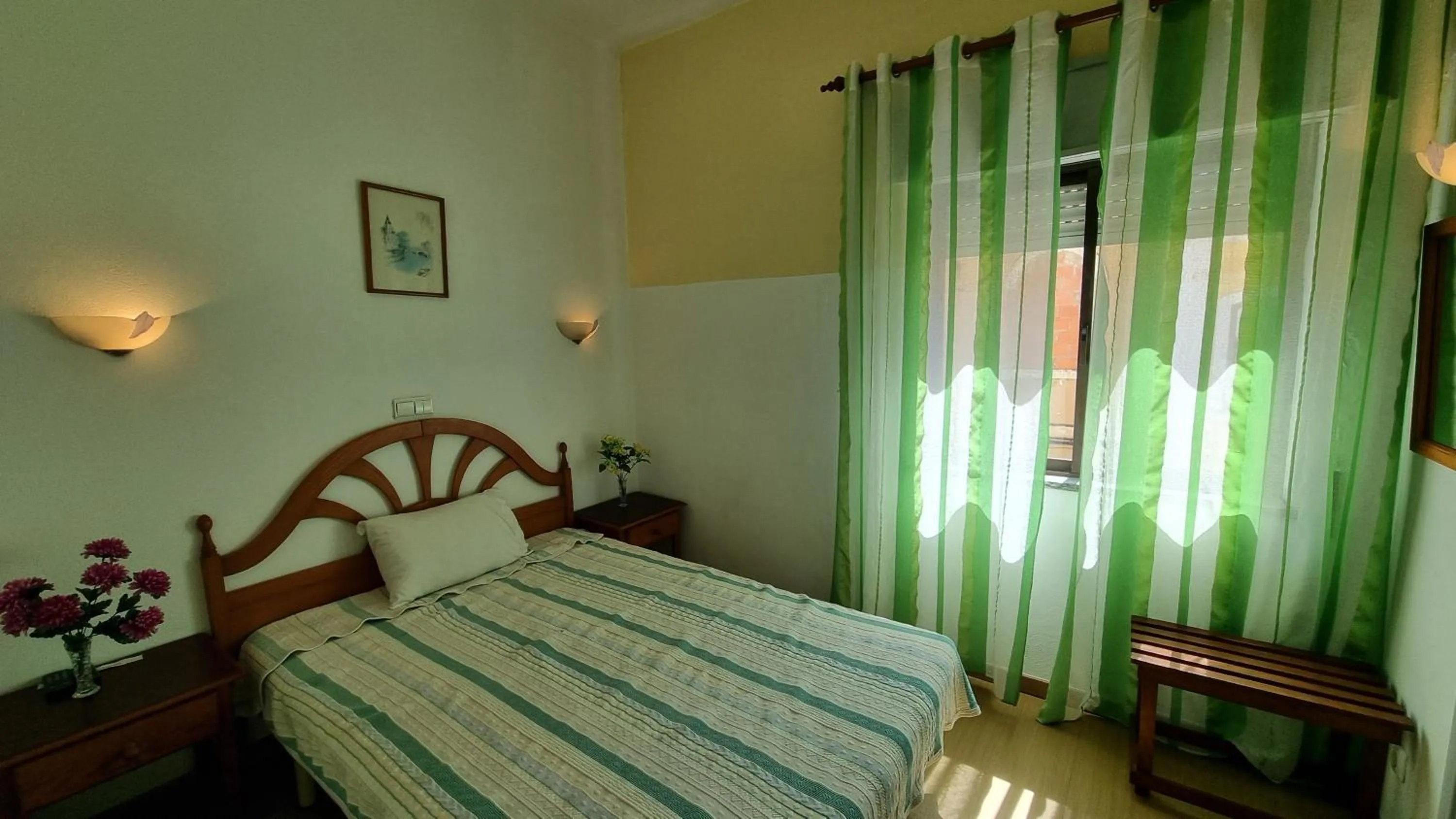 Photo of the whole room, Bed in Santa Isabel