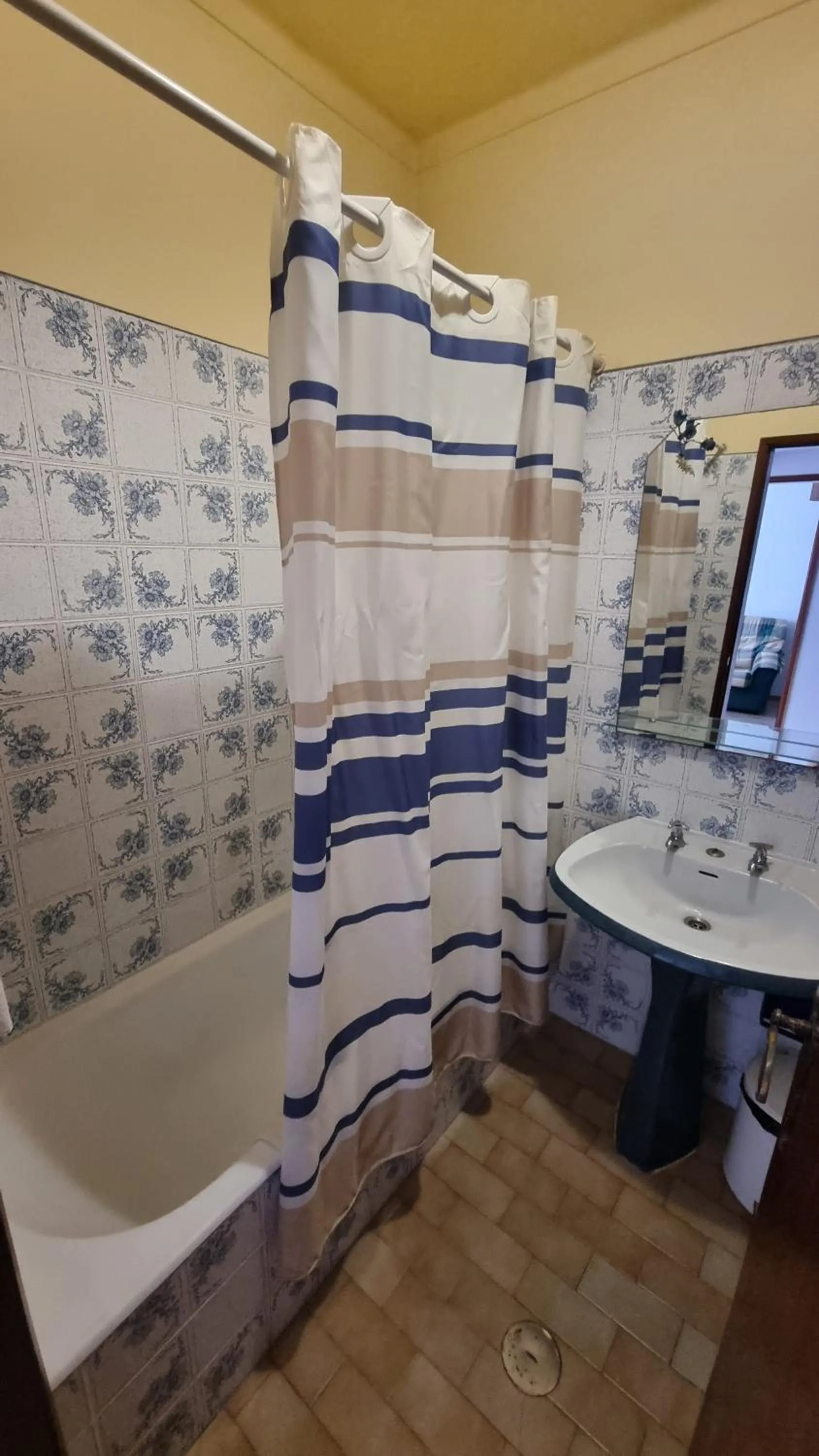 Toilet in Santa Isabel