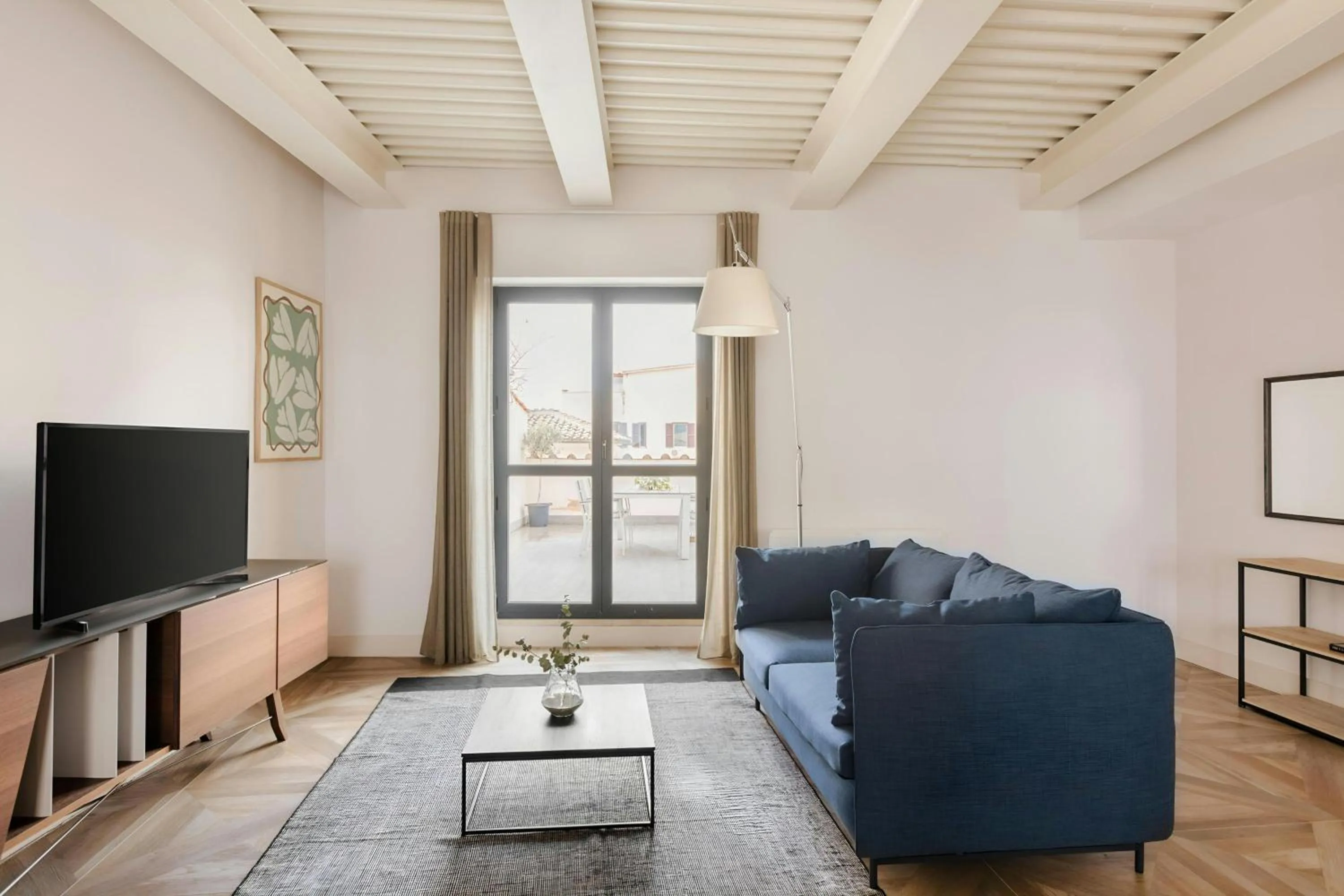 Living room in Piazza Barberini, Sonder Apartment by Marriott Bonvoy