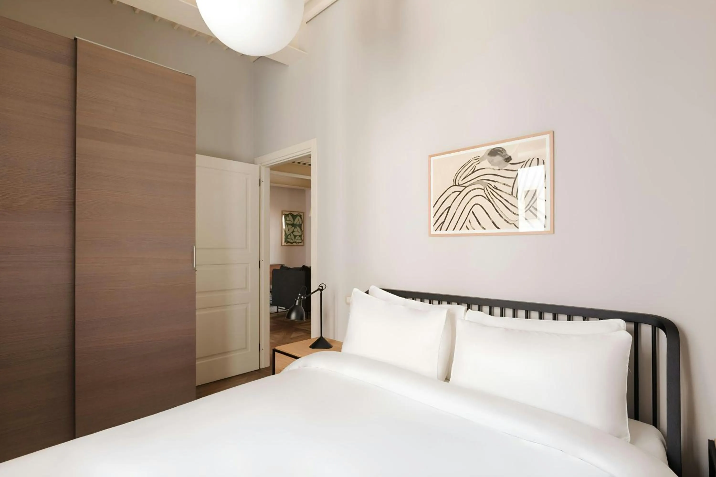 Bedroom, Bed in Piazza Barberini, Sonder Apartment by Marriott Bonvoy