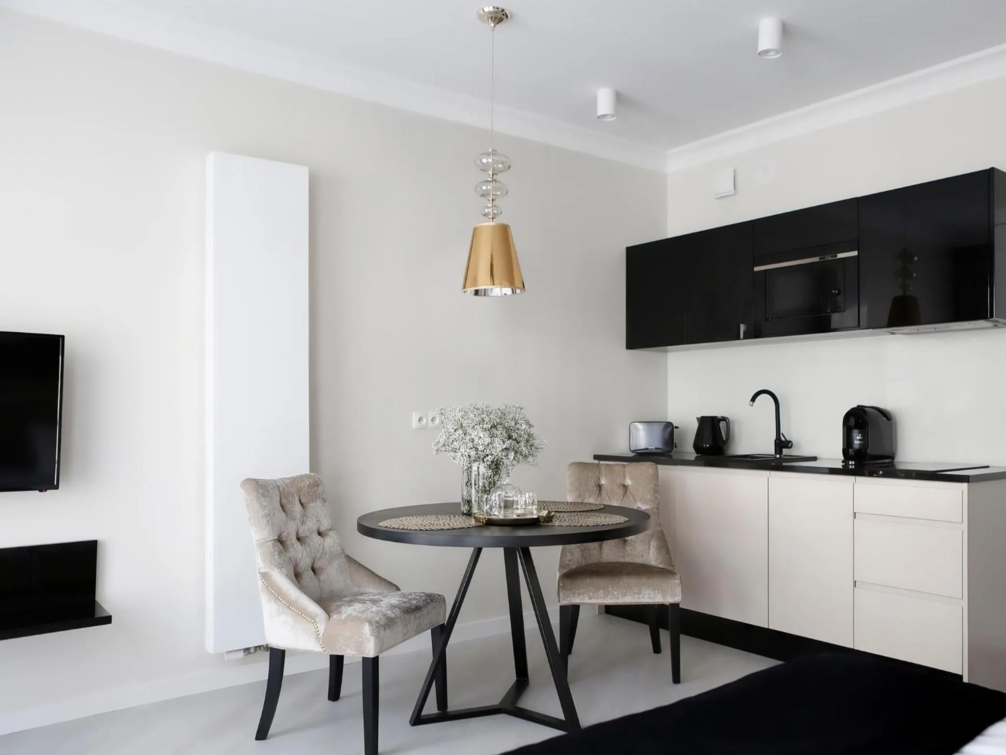 Kitchen or kitchenette in Lavoo Boutique Apartments