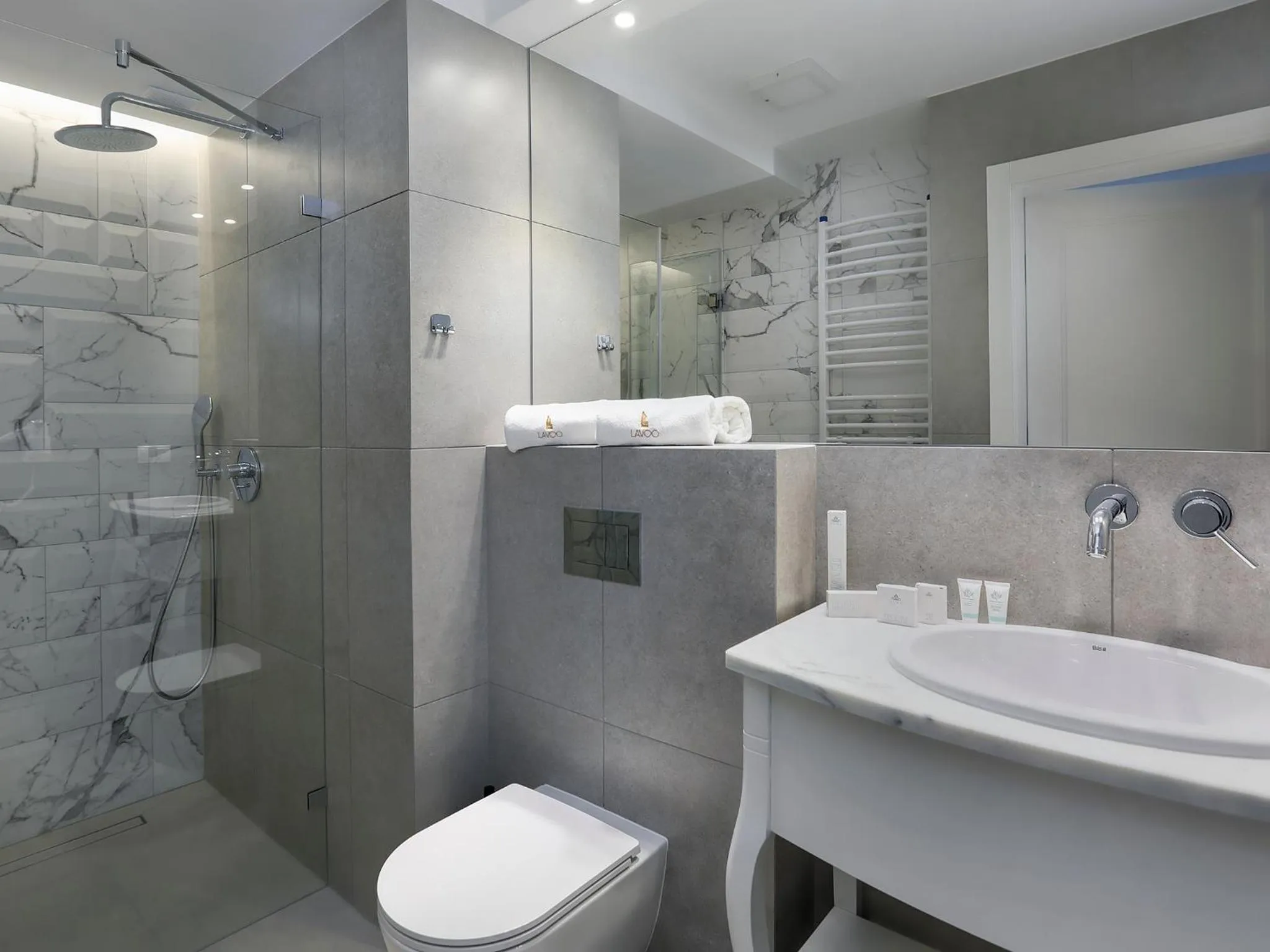 Bathroom in Lavoo Boutique Apartments