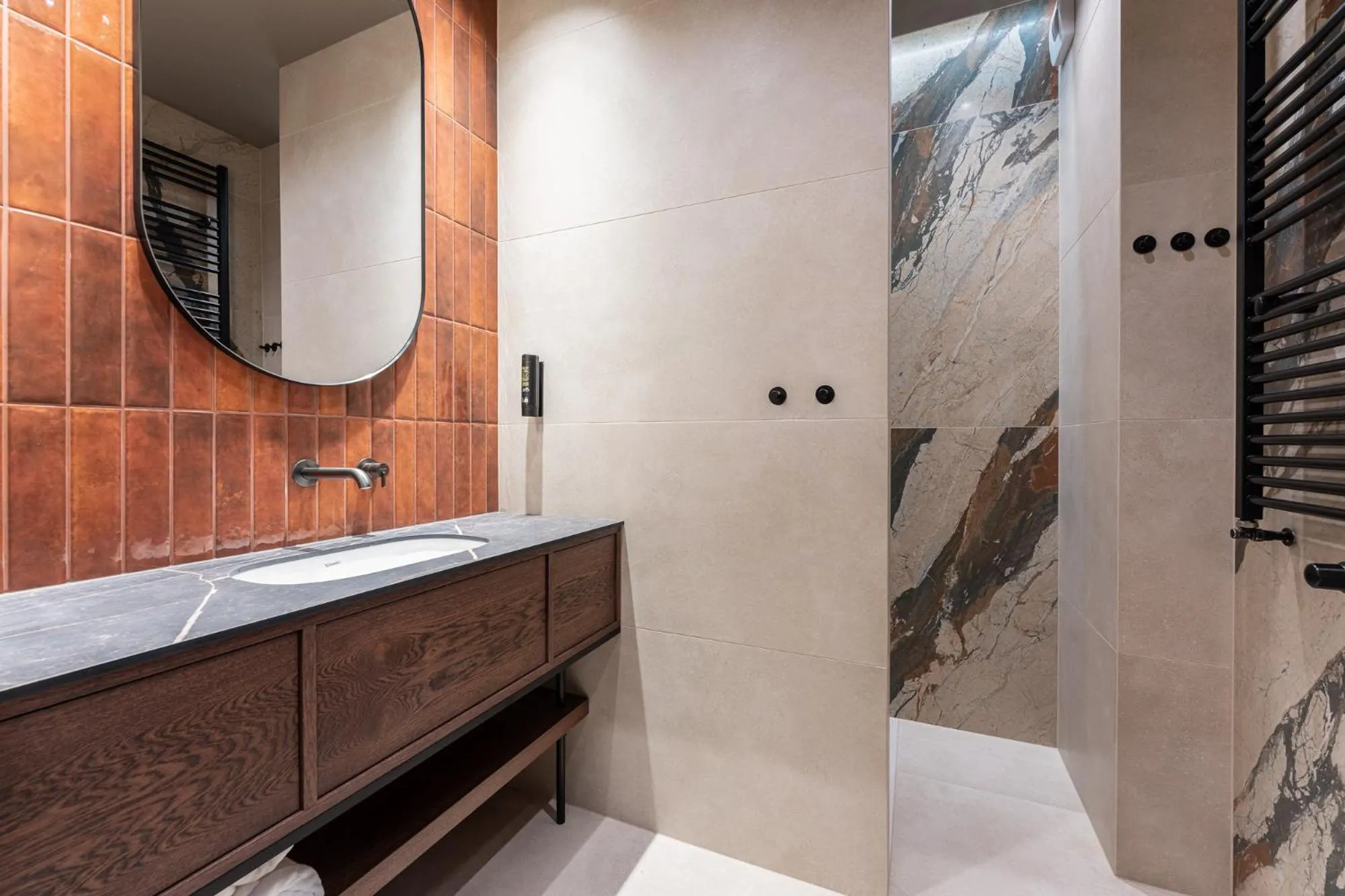 Bathroom in Lavoo Boutique Apartments