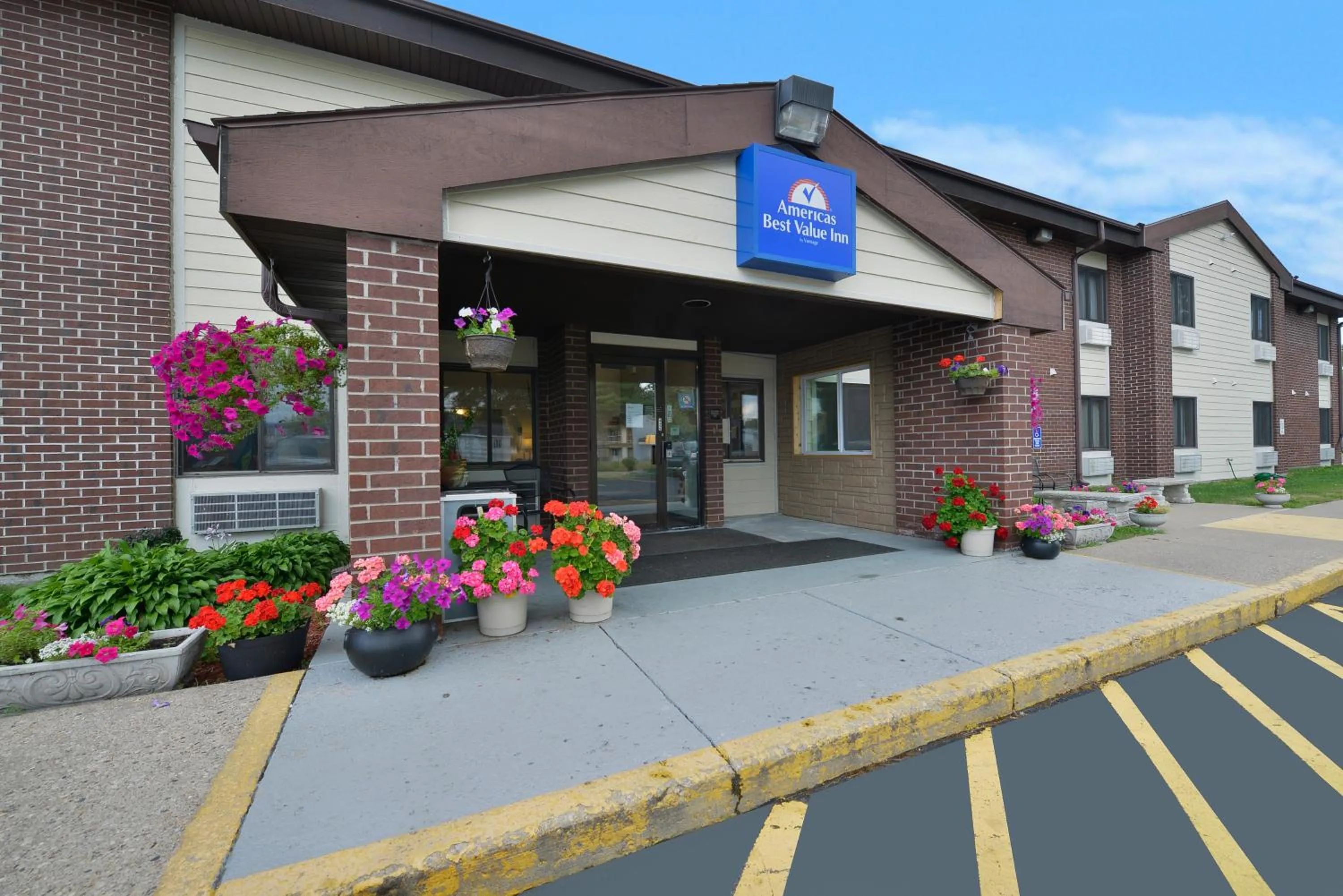 Facade/entrance in Americas Best Value Inn Wisconsin Rapids