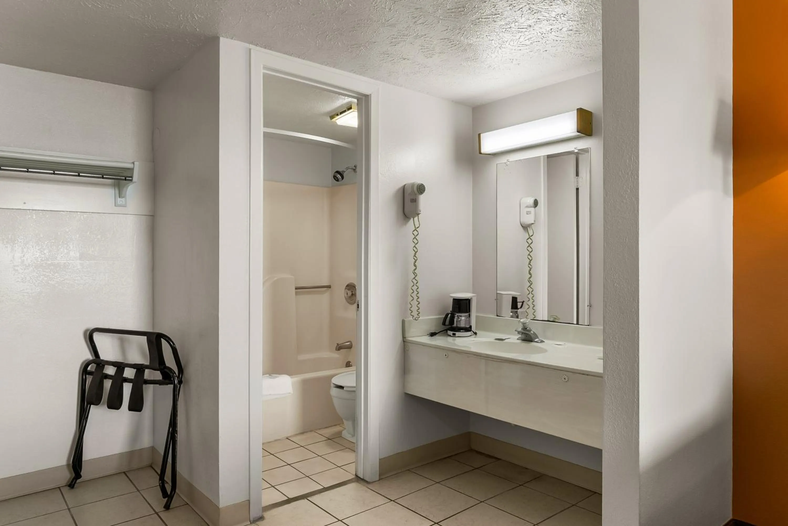 Shower in Americas Best Value Inn - Lincoln